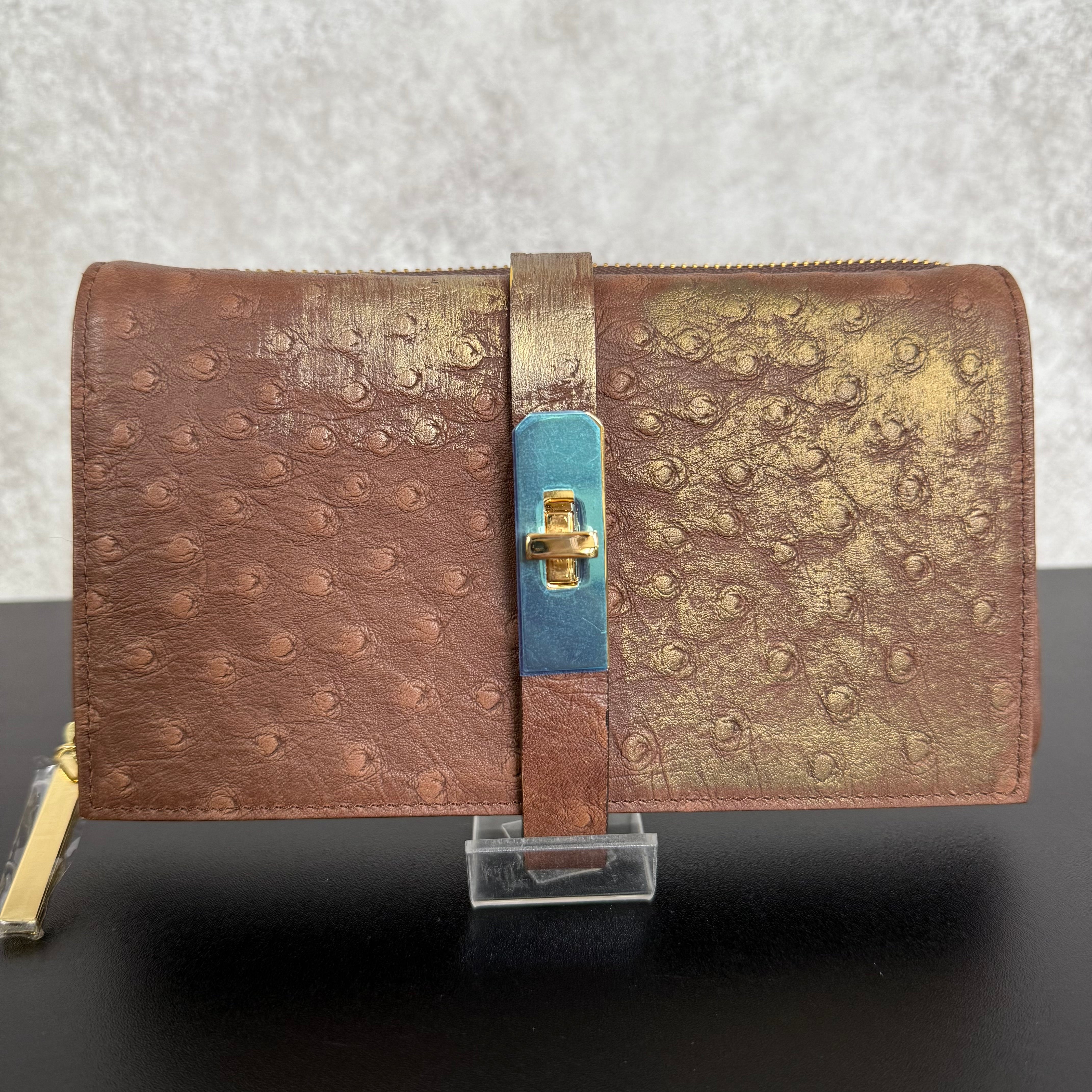 【MUL008】ウォレットショルダー -ブラウン‐ オーストリッチ型押し ゴールド金具 チェーンショルダー ゴールドライン入り ※7/2〜7/12より事務所から順次発送予定