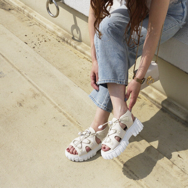 ゴムレースアップスポーツサンダル -ベージュ- ※6/25~7/1迄に順次発送予定
