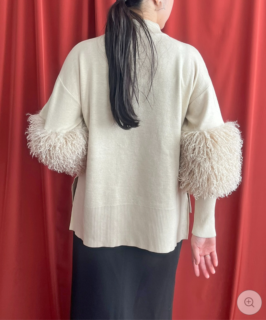 【LHELBIE】ファースリーブニットトップス -アイボリー- ※10/22-28頃より順次配送予定