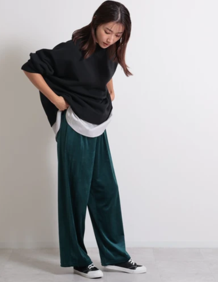 ストレッチベロアロングパンツ ディープグリーン ※11/26〜12/2頃より順次発送予定