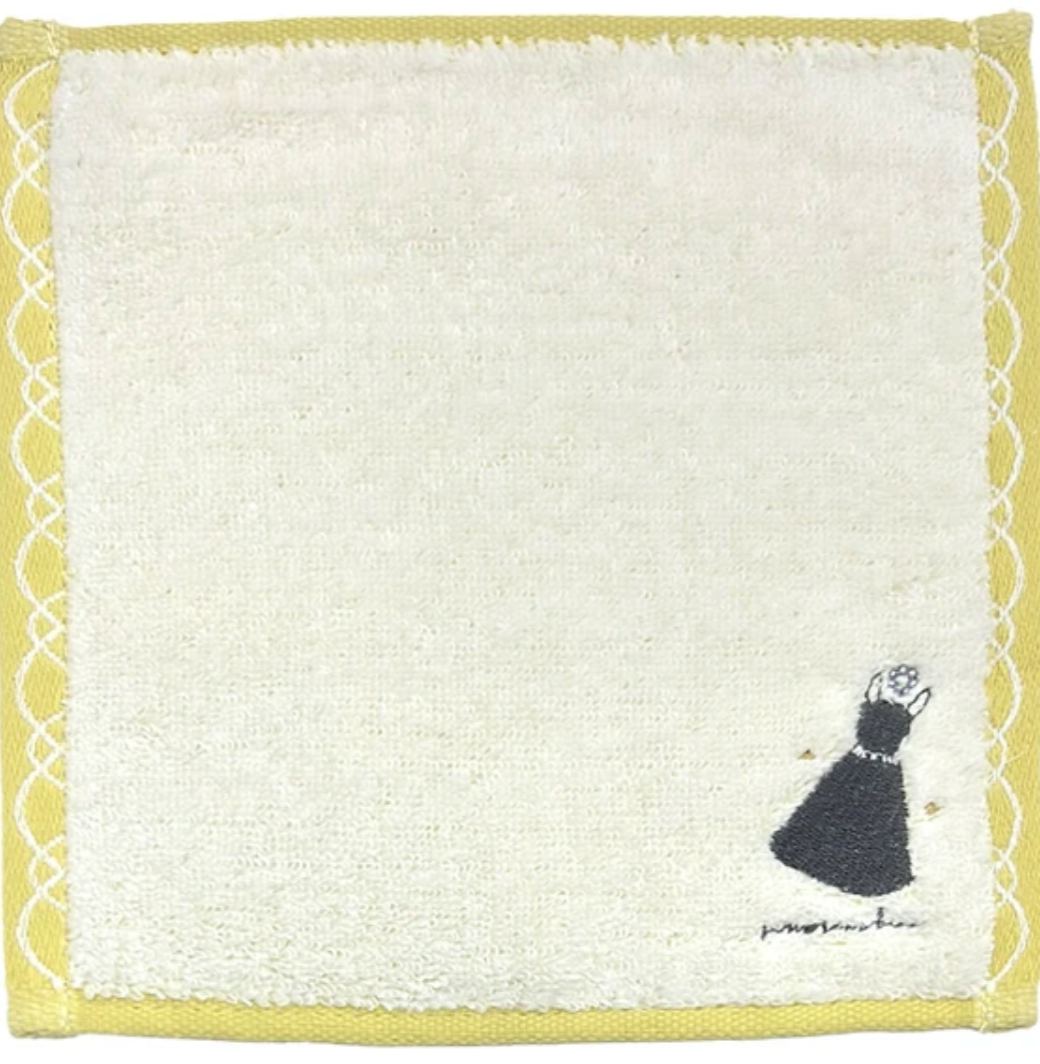 dress up刺繍ハンカチタオル -イエロー-※4/2~4/8迄に順次発送予定