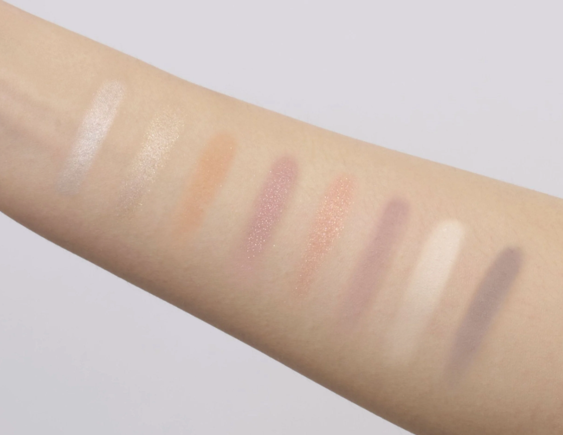 【iromikke】8色アイシャドウパレット -03 デイジードリーム- ※7/2-8迄に順次発送予定