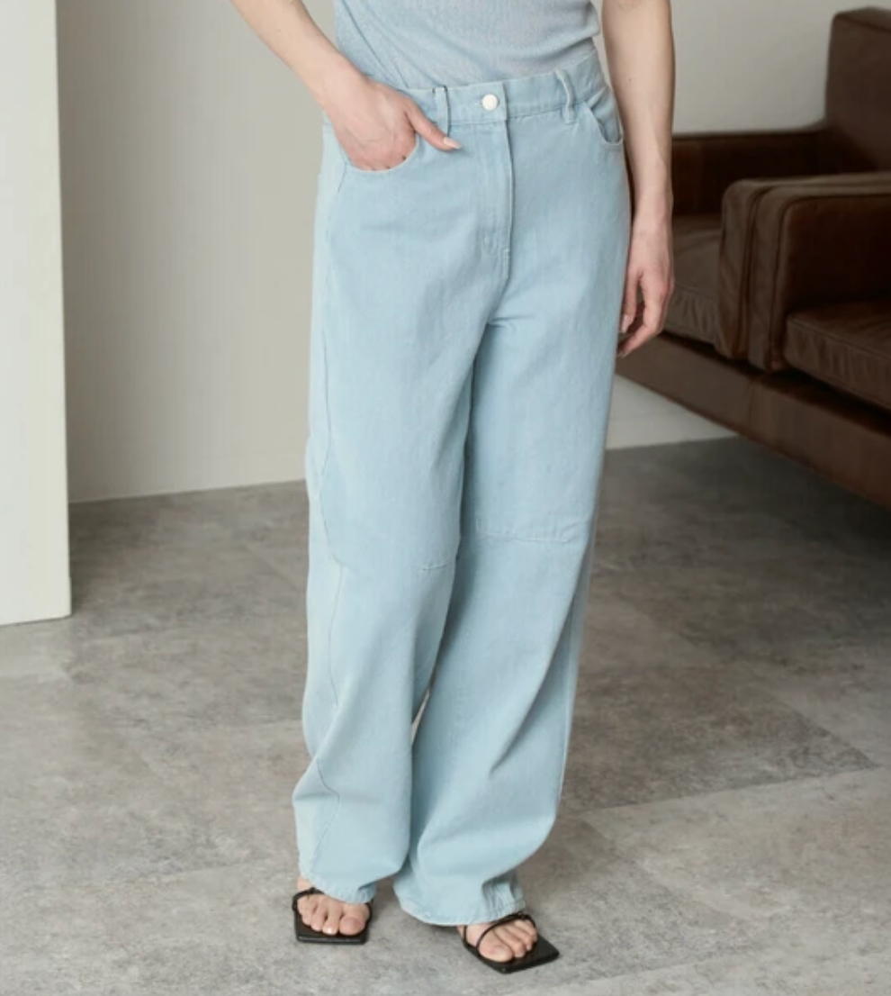 【2025春夏新作】デニムカーブパンツ/バレルパンツ ライトブルー ※4/23~4/29迄に順次発送予定