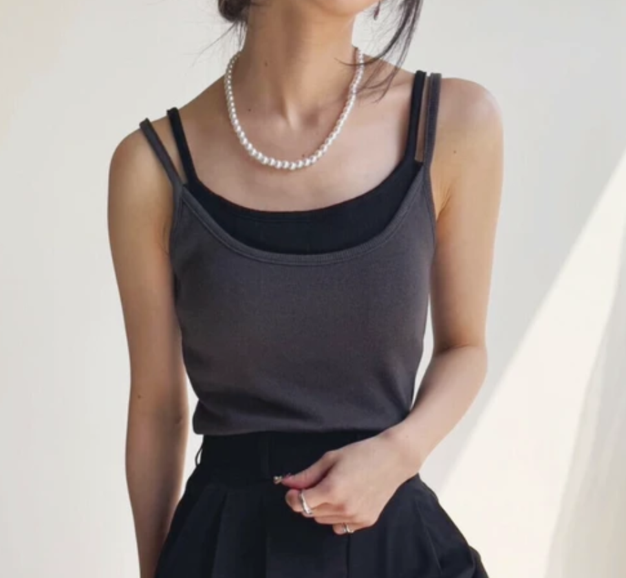 レイヤード風カップ付きキャミソール ダークグレー※6/4~10迄に順次配送予定