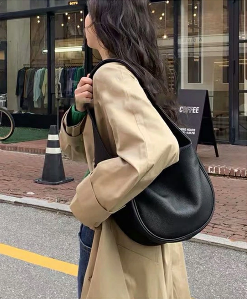 ワイドストラップかまぼこショルダーバッグ ※7/30〜8/5迄に順次発送予定