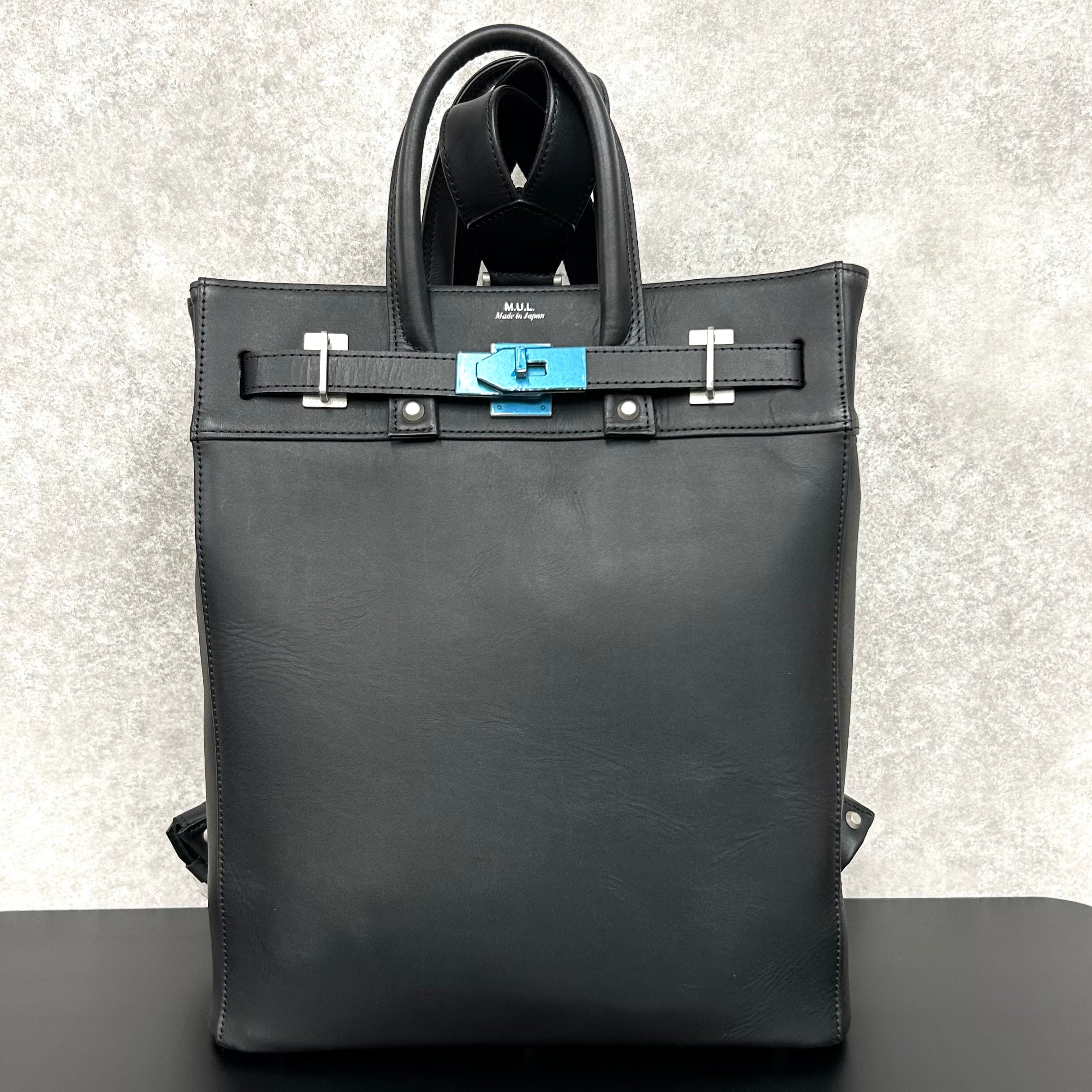 【MUL099-BK】stud バックパックM オイルレザー ブラック ※1週間前後より事務所から発送予定