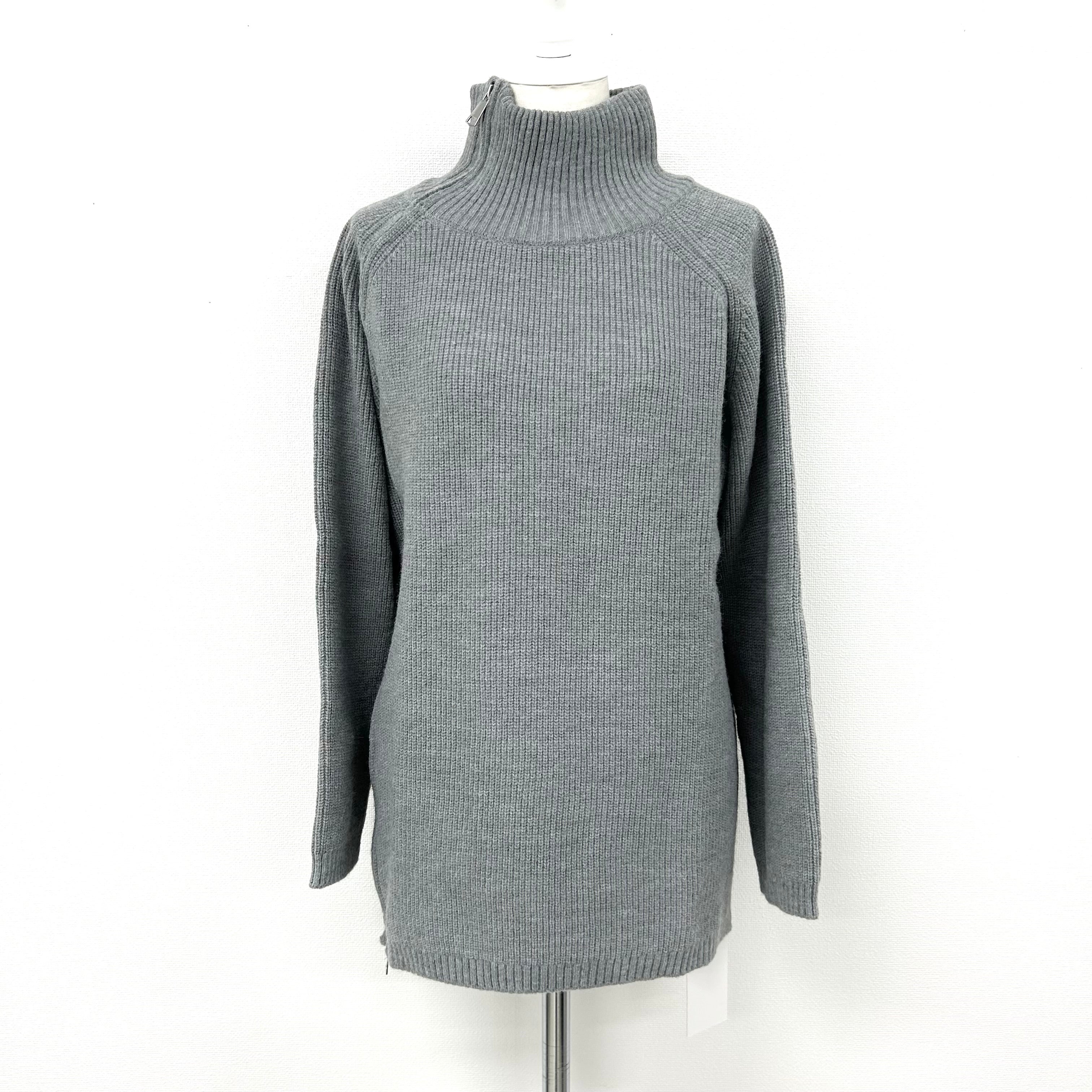 【私服シリーズ】サイドジッパーセーター -グレー- ※11/5-12頃倉庫より配送