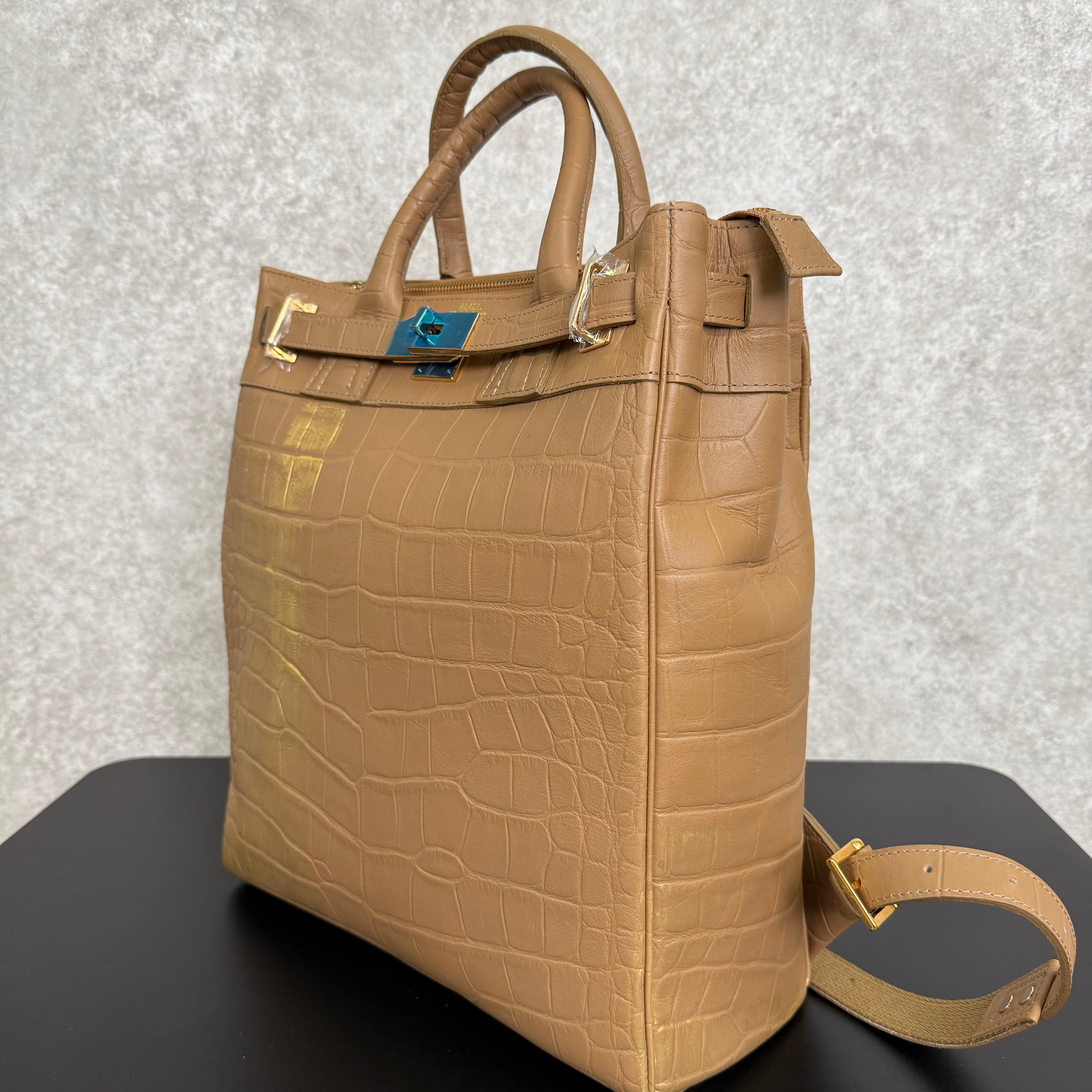 【MUL007】バックパックM ‐スムースベージュ‐ クロコダイル型押し ゴールド金具 ゴールドライン入り ※7/2〜7/12より事務所から順次発送予定