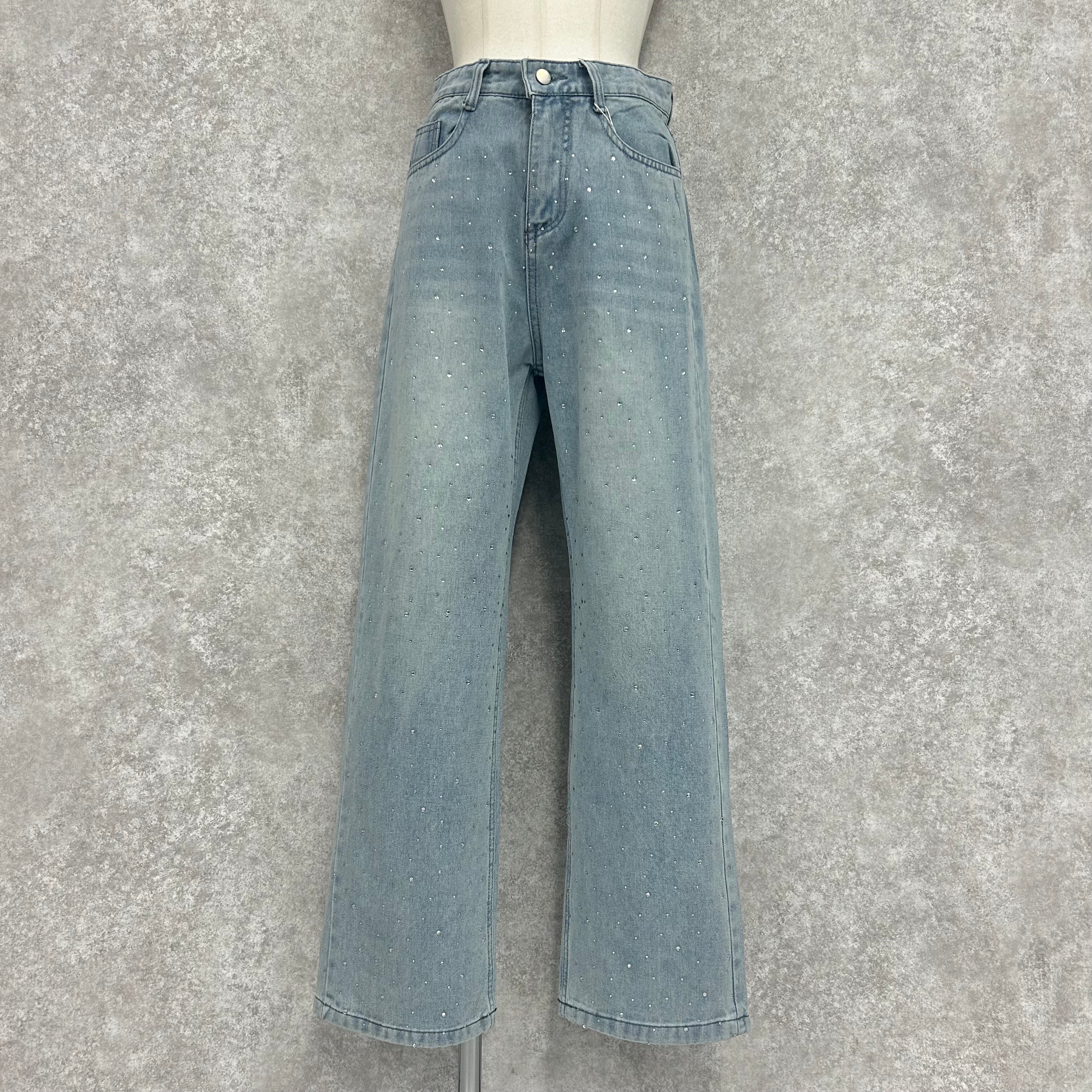 ラインストーン付きデニムパンツ ※7/30〜8/5迄に順次発送予定