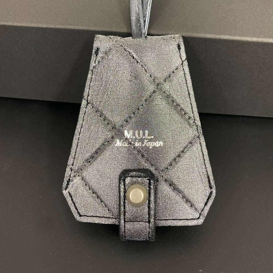 【M.U.L.】レザーキーネックレス クラッキングシルバー キルティング型押し ※12/17〜事務所より順次発送