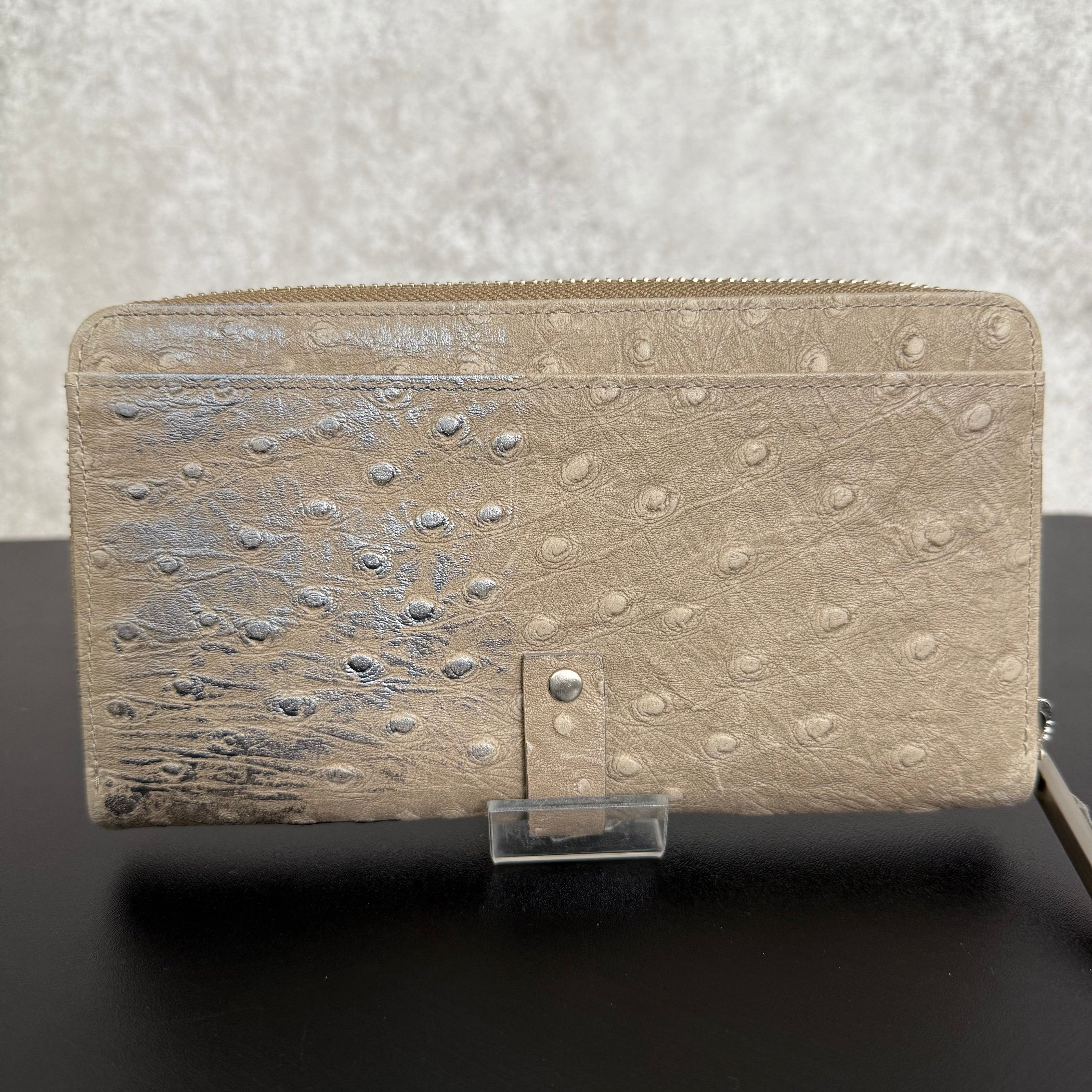 【MUL009】ラウンドロングウォレット ‐グレージュ‐ オーストリッチ型押し シルバー金具 シルバーライン入り ※7/2〜7/12より事務所から順次発送予定