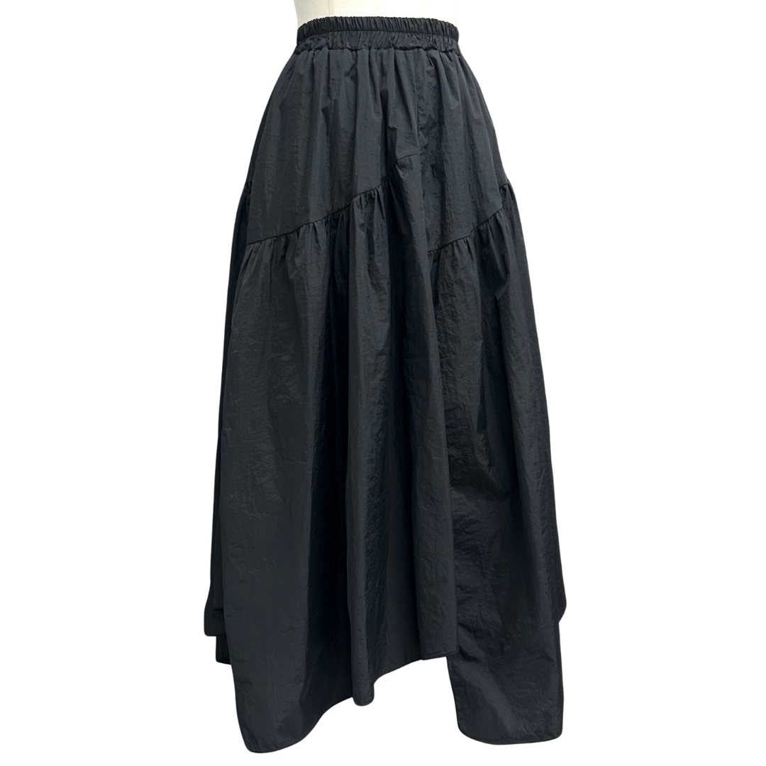 ナイロンタックギャザーアシンメトリーヘム スカート -ブラック- ※3/19〜25迄に順次発送予定