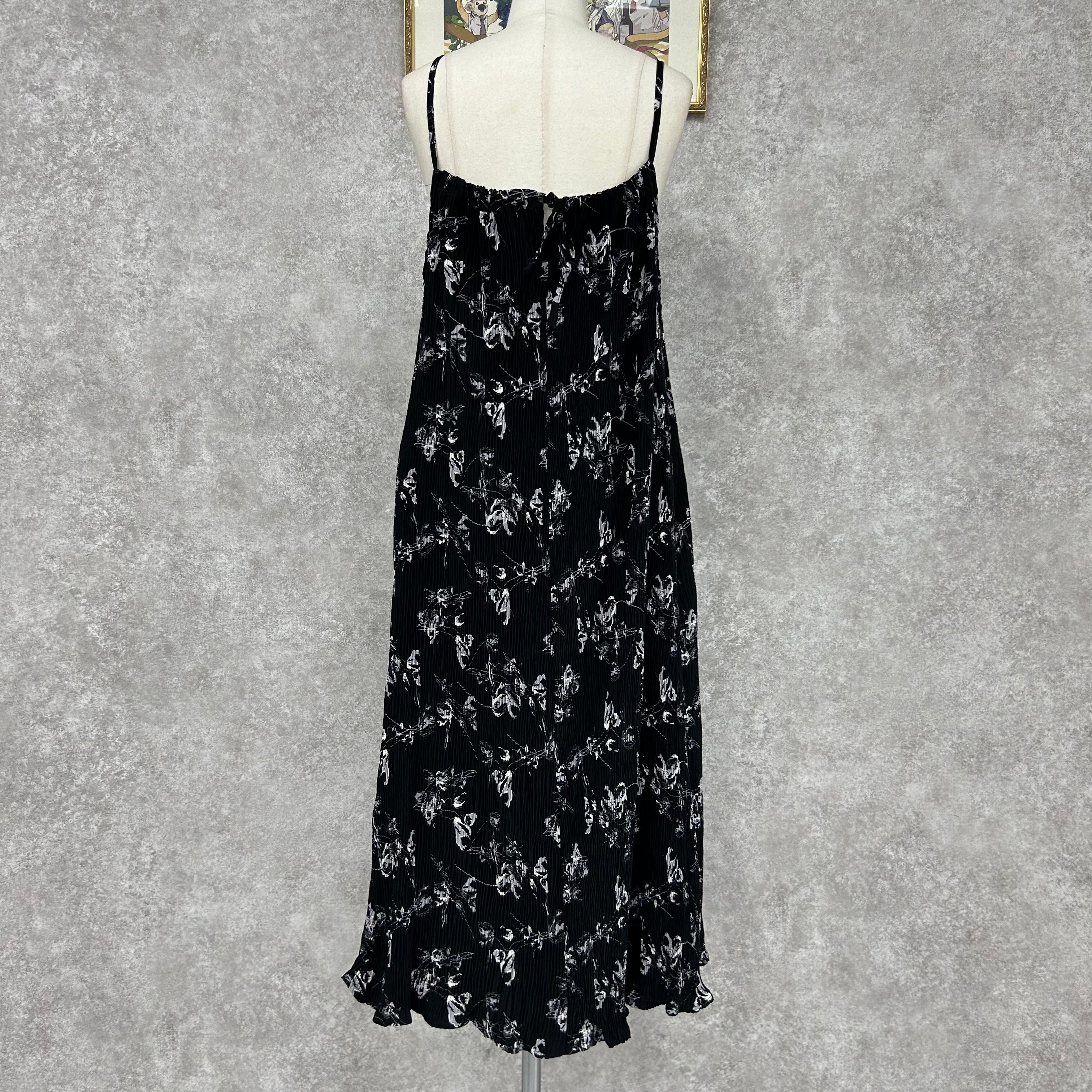 プリーツキャミワンピース C ※5/21〜27頃より順次配送