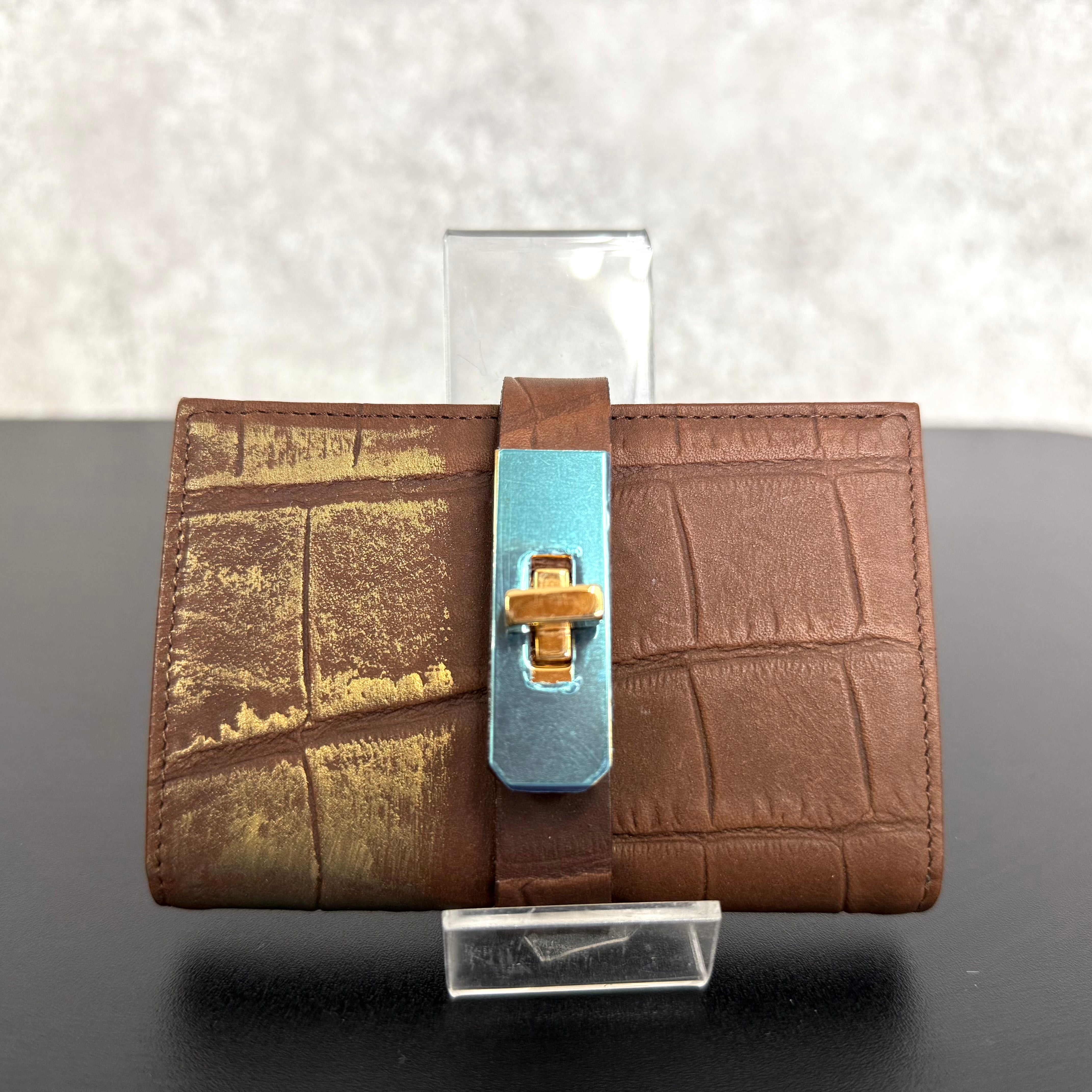 【MUL123】カードケース ‐ブラウン‐ クロコダイル型押し ゴールド金具 ゴールドライン入り ※7/2〜7/12より事務所から順次発送予定