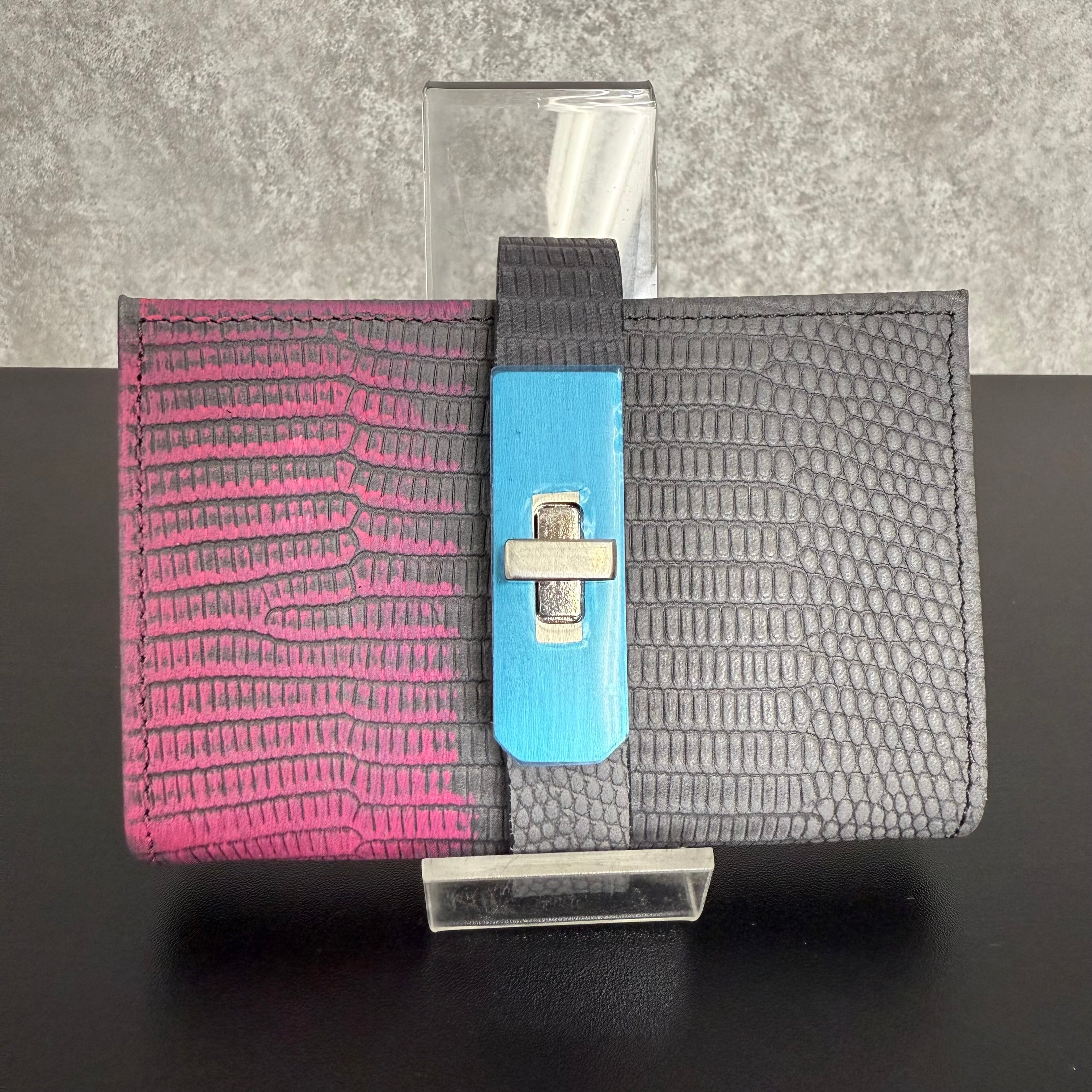 【MUL123】カードケース ‐グレー‐ リザード型押し シルバー金具 ピンクライン入り ※7/2〜7/12より事務所から順次発送予定