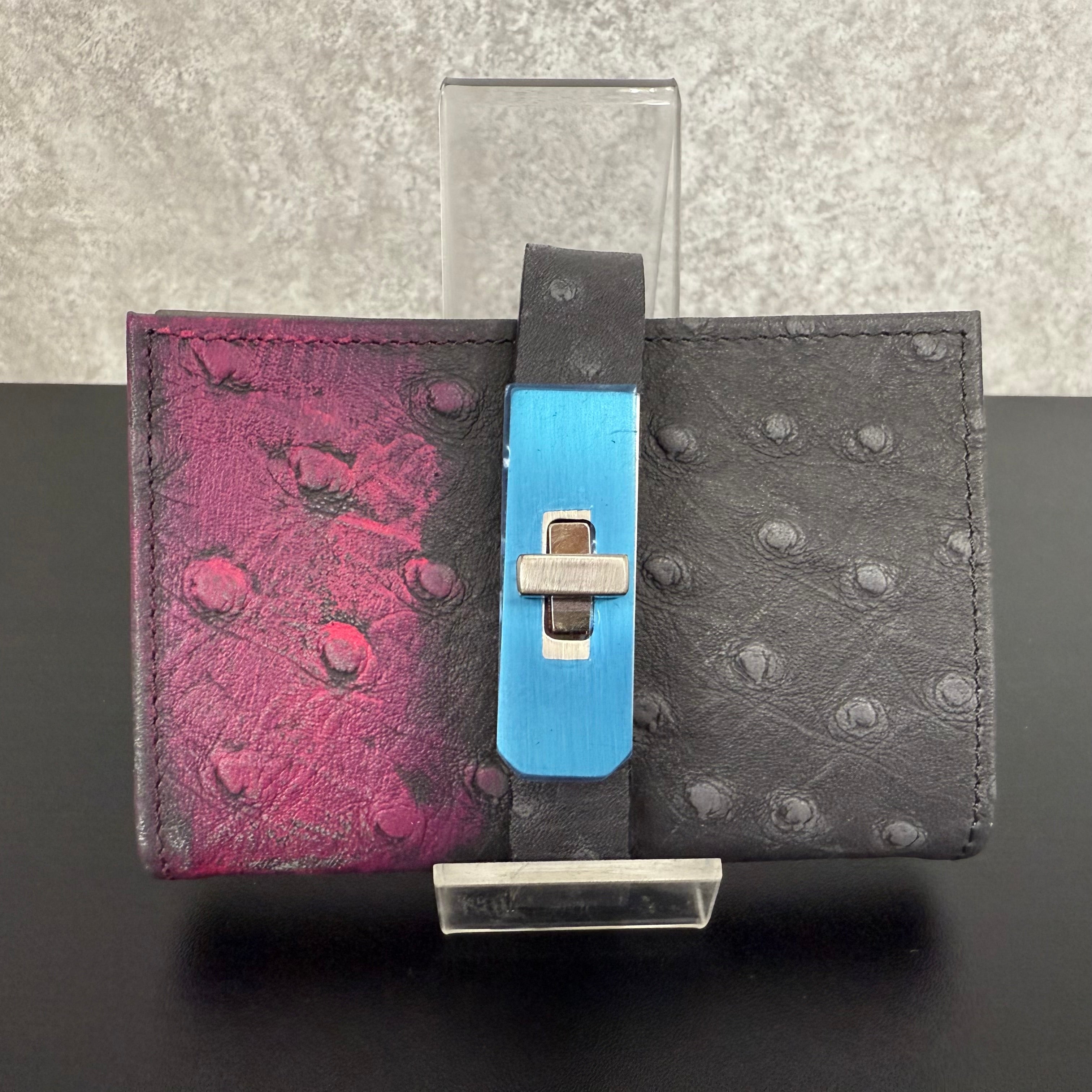 【MUL123】カードケース ‐グレー‐ オーストリッチ型押し シルバー金具 ピンクライン入り ※7/2〜7/12より事務所から順次発送予定