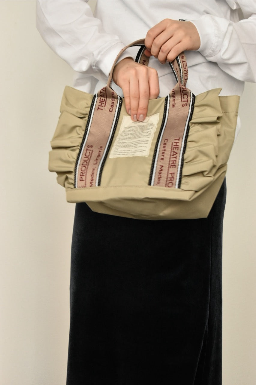 【THEATRE PRODUCTS】ナイロンフリル2WAYバッグ“テムズ”M ベージュ ※5/9〜15より順次配送