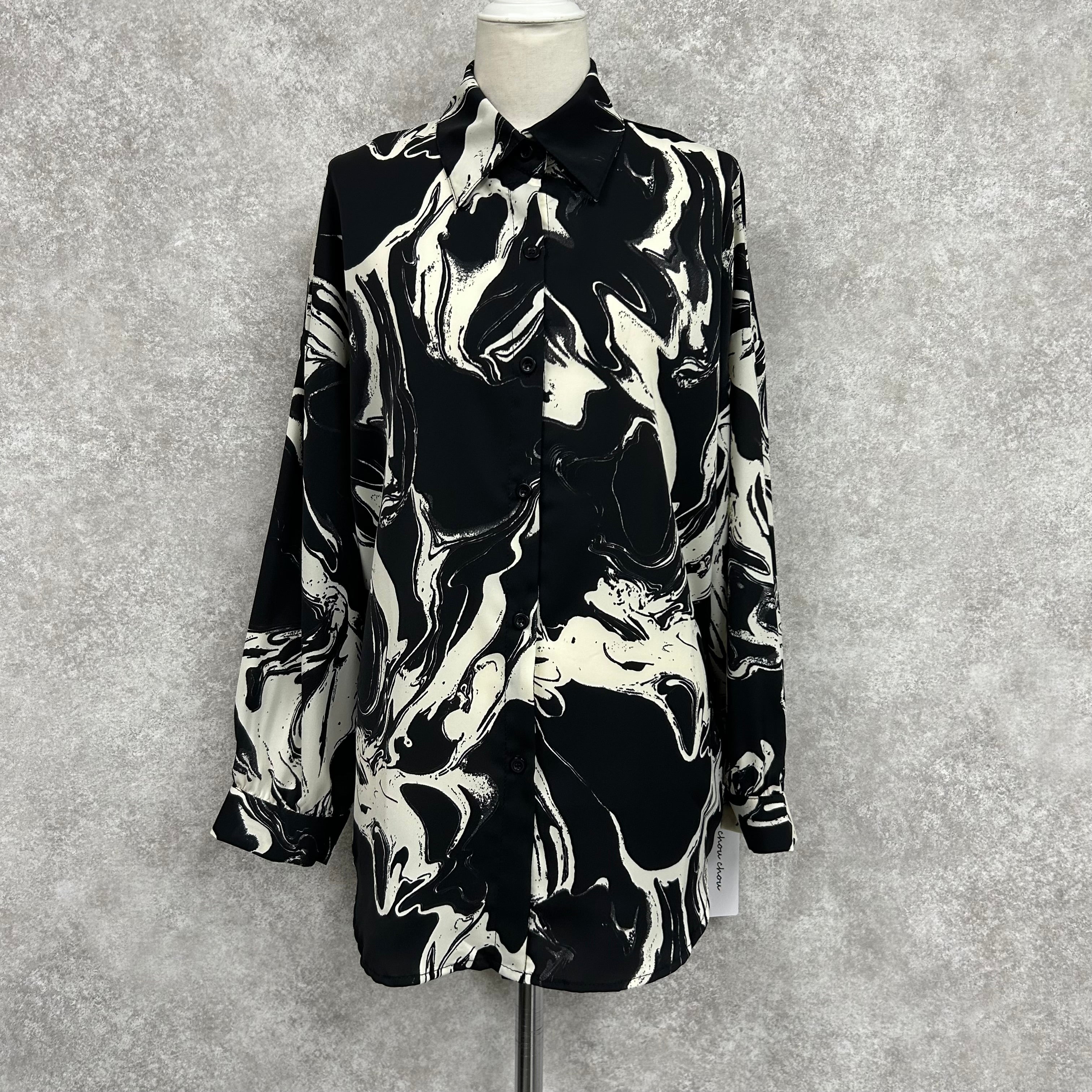 【kanaの趣味シリーズ】モノトーンマーブル柄トップス ※3/19〜25頃より順次発送予定