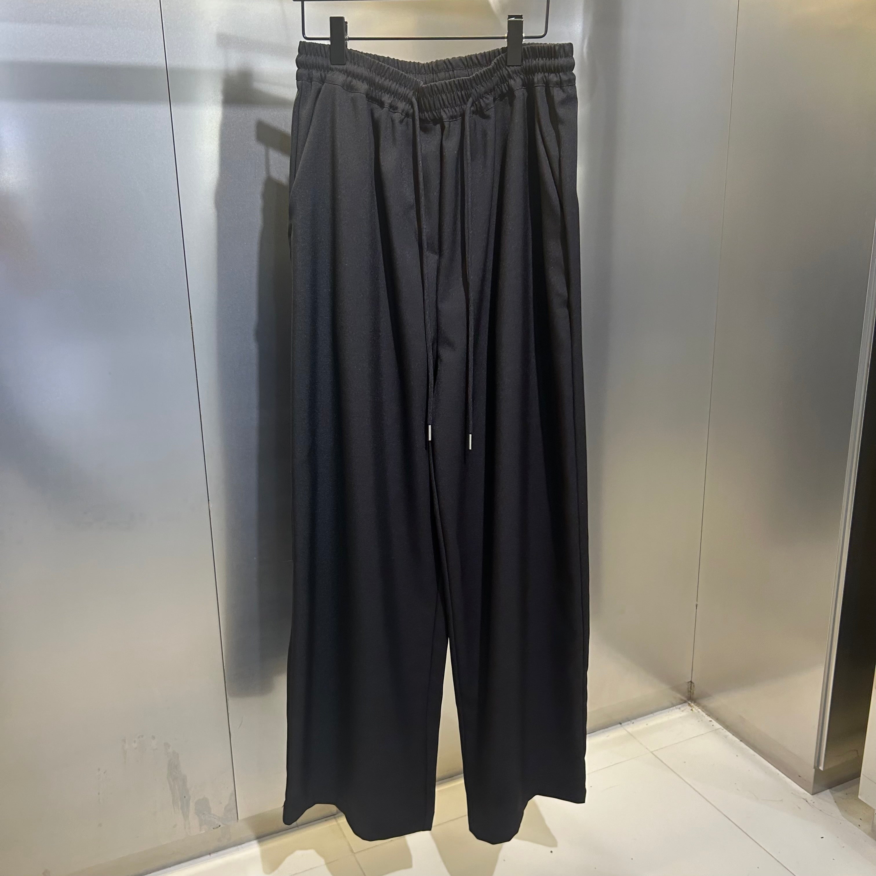 【LA MINE DOR】シンプルストレートパンツ -ブラック- ※10月下旬〜11月上旬頃より順次発送予定