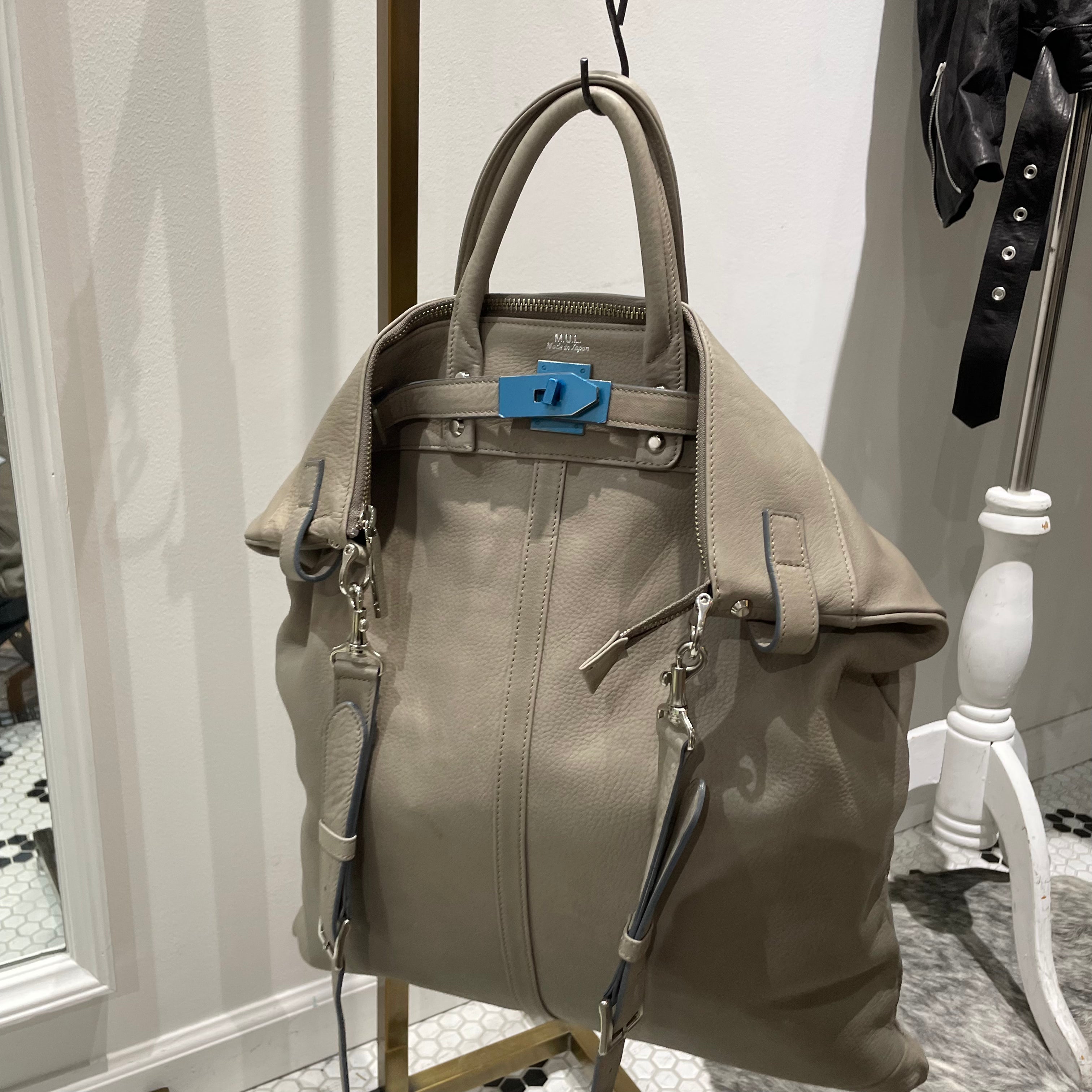 【M.U.L.】ヘルメットバッグM グレージュ ソフトダメージオイルレザー ※一週間以内に配送 ※事務所配送