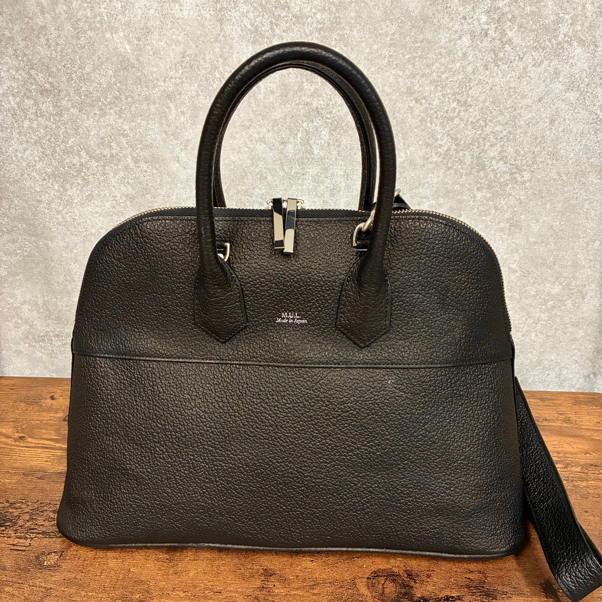 エ*マ様 【新品】M.U.L. MUL079 M ラウンドトート シボ型押し M.U.L. MUL079 round tote M ラウンドトート シボ型押し アイスグレー