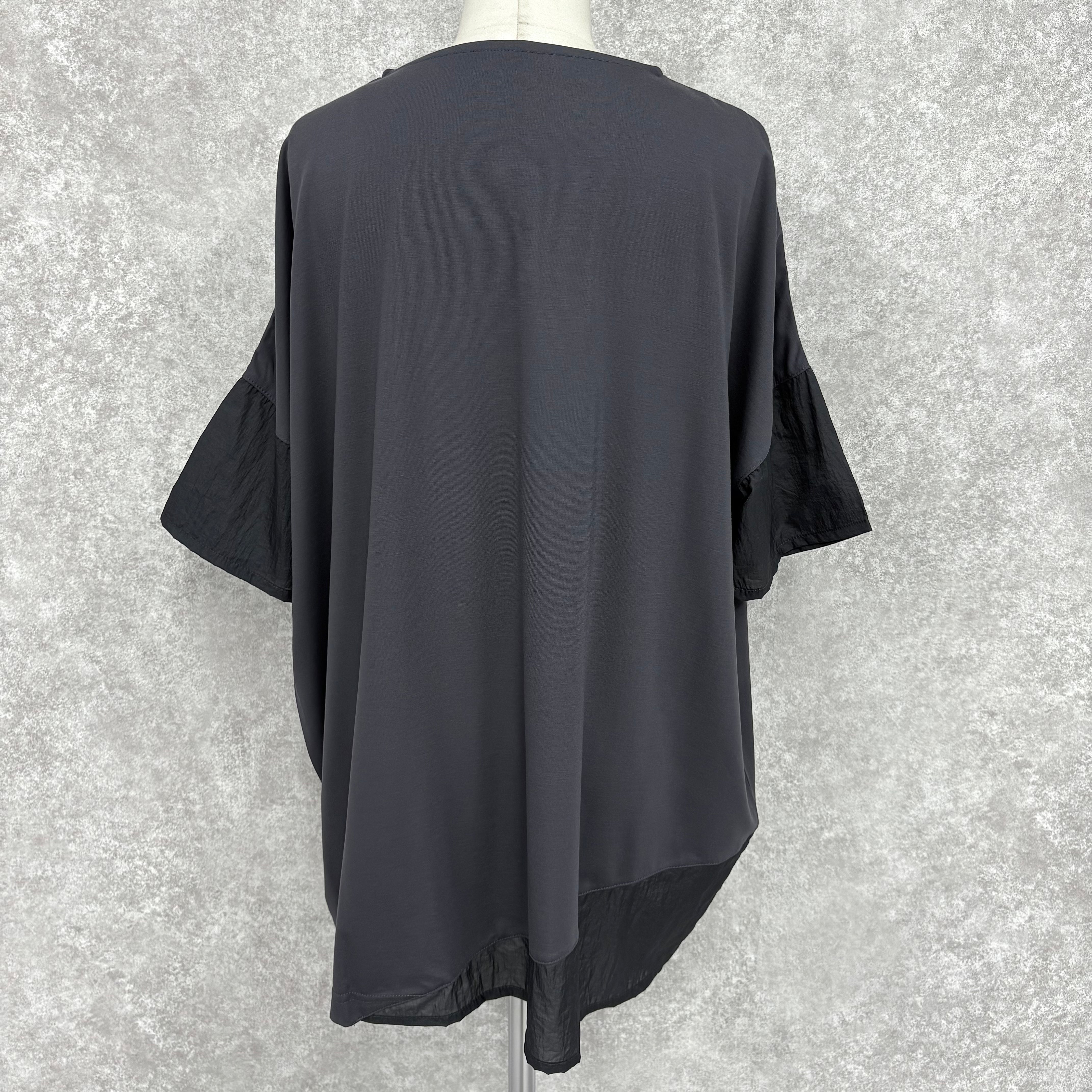 接触冷感異素材切り替えプルオーバー -チャコール- ※5/7〜5/13頃より順次発送予定