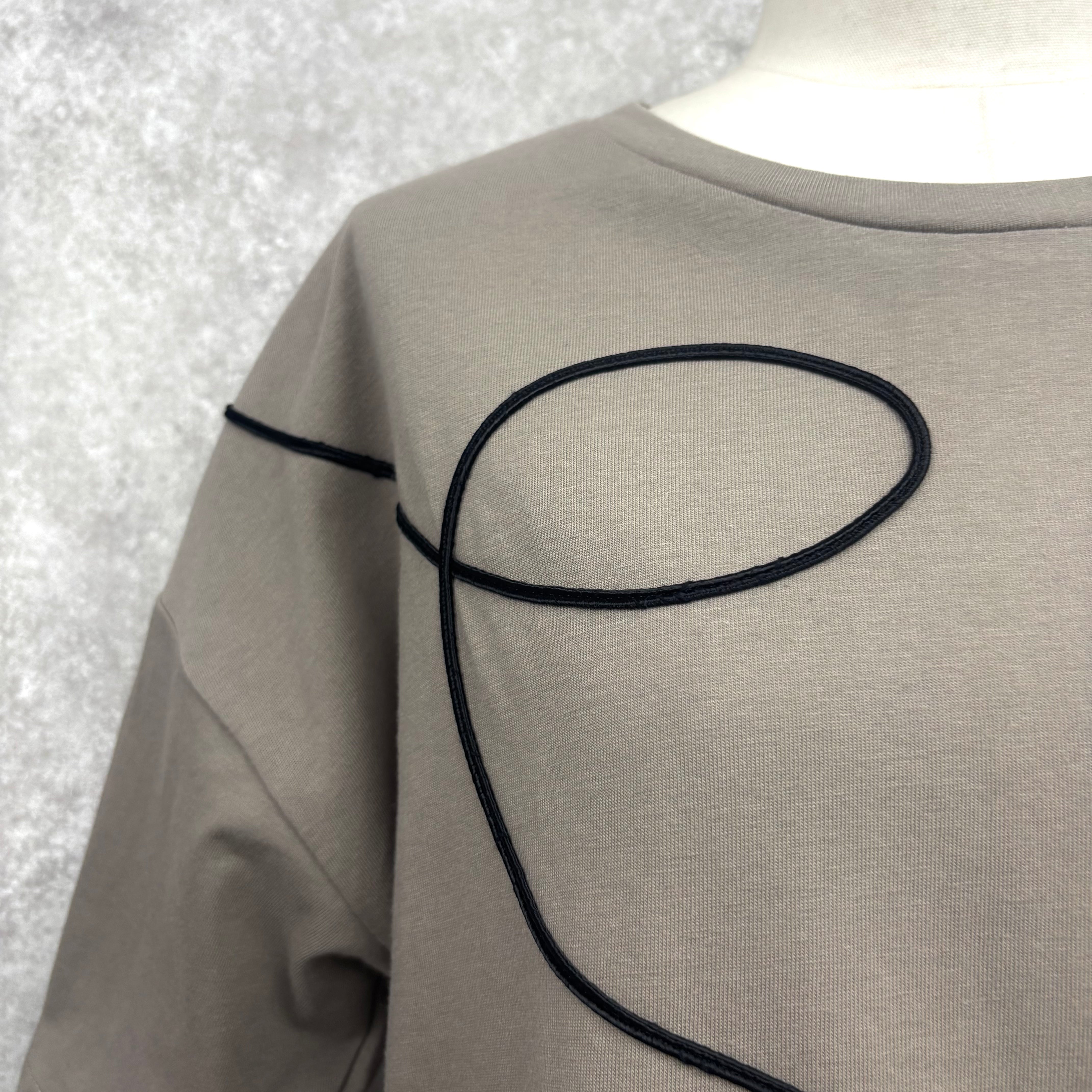コード刺繍Tシャツ -グレー- ※7/30-8/5迄に順次発送予定