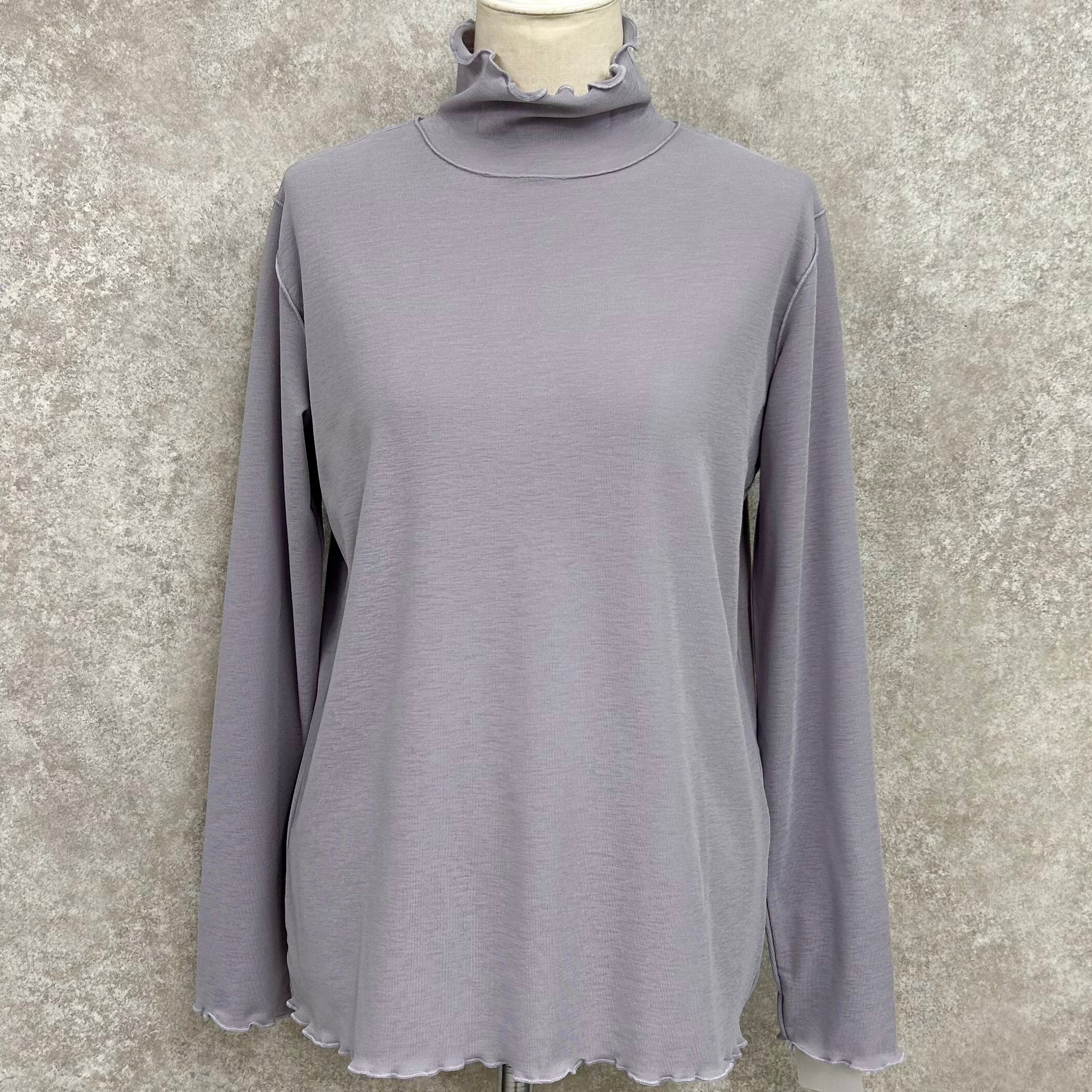 梨地メロー使いハイネックトップス -ライトグレー- ※3/26-4/1迄に順次発送予定