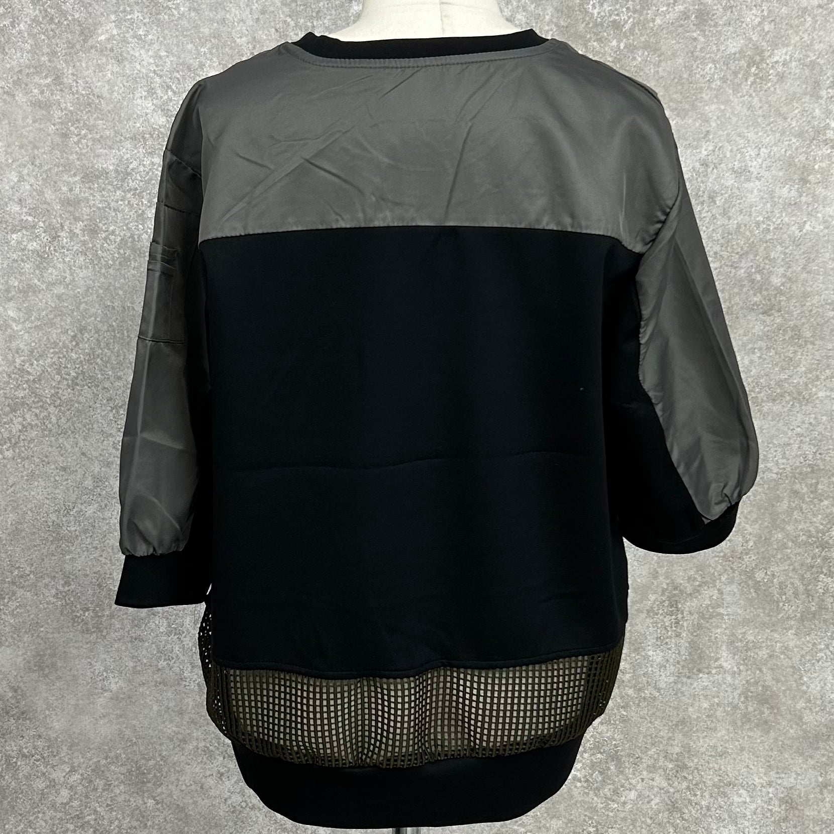 裾メッシュ切替トップス -ブラック- ※3月末~4月上旬頃に順次発送予定