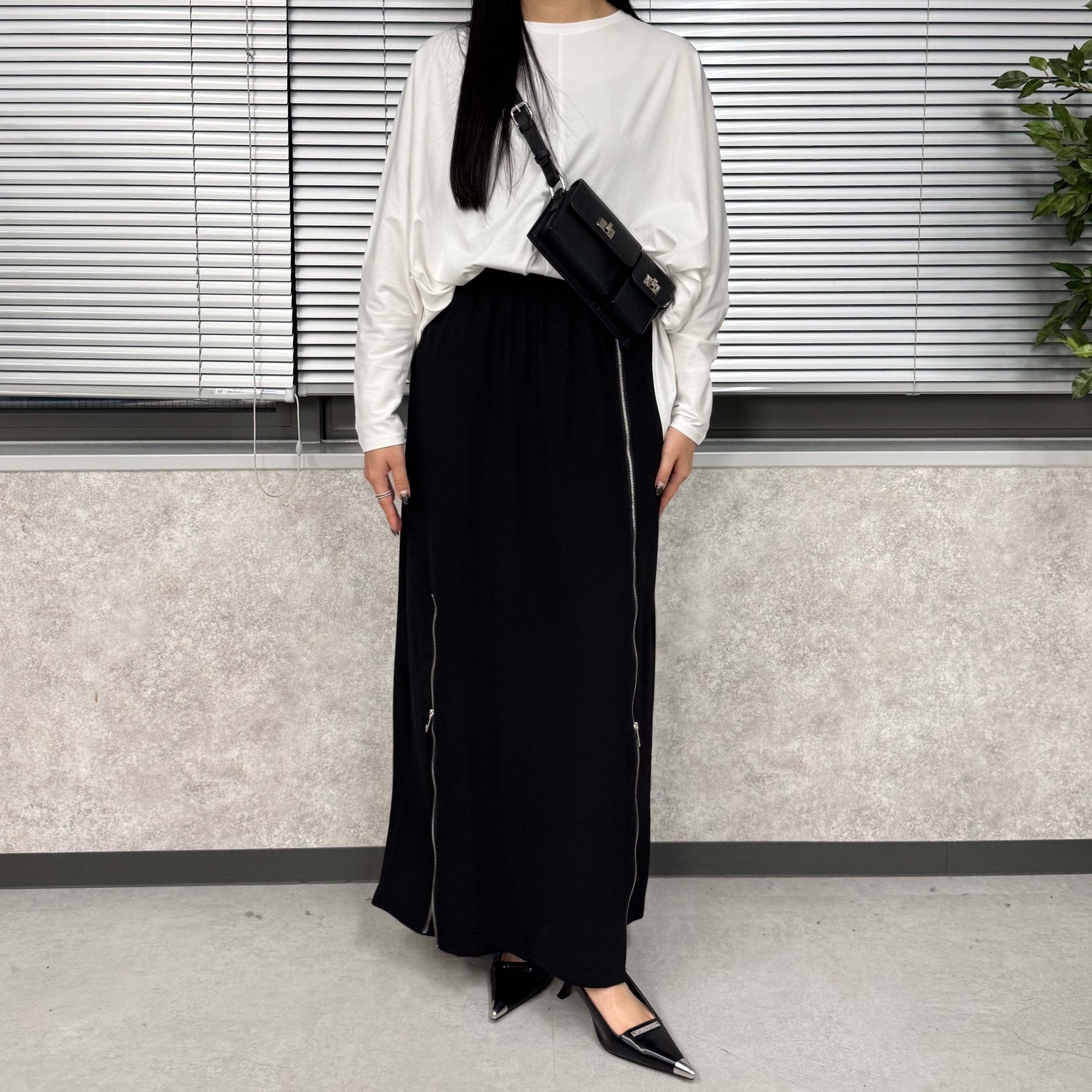 フロントジップタイトスカート -ブラック- ※6/25~7/1迄に順次発送予定