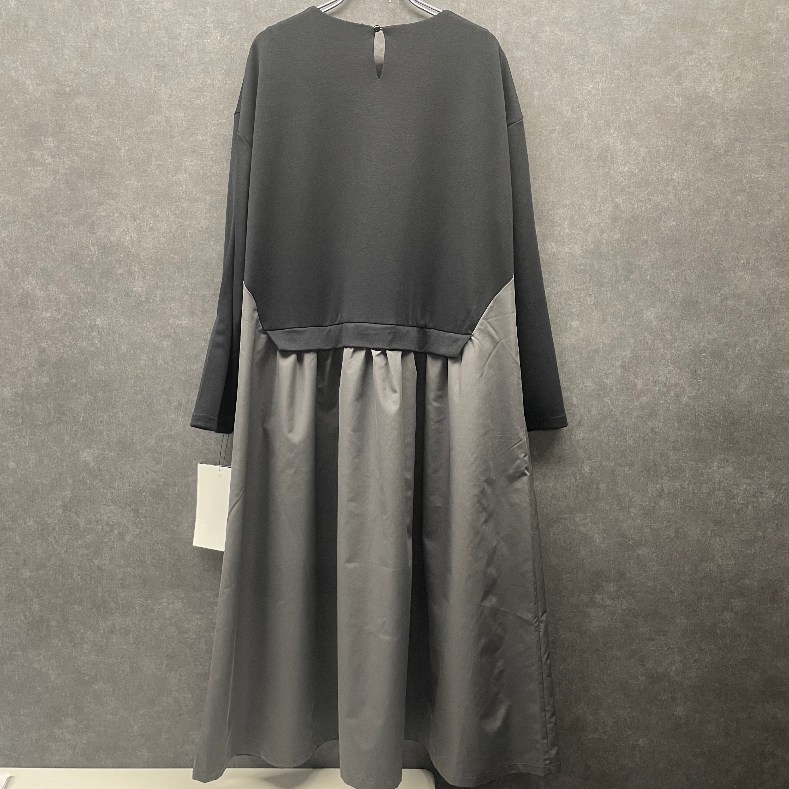 【予約】切替ワンピース -ブラック- ※ハンガー納品 ※1月上旬〜中旬頃より順次発送予定