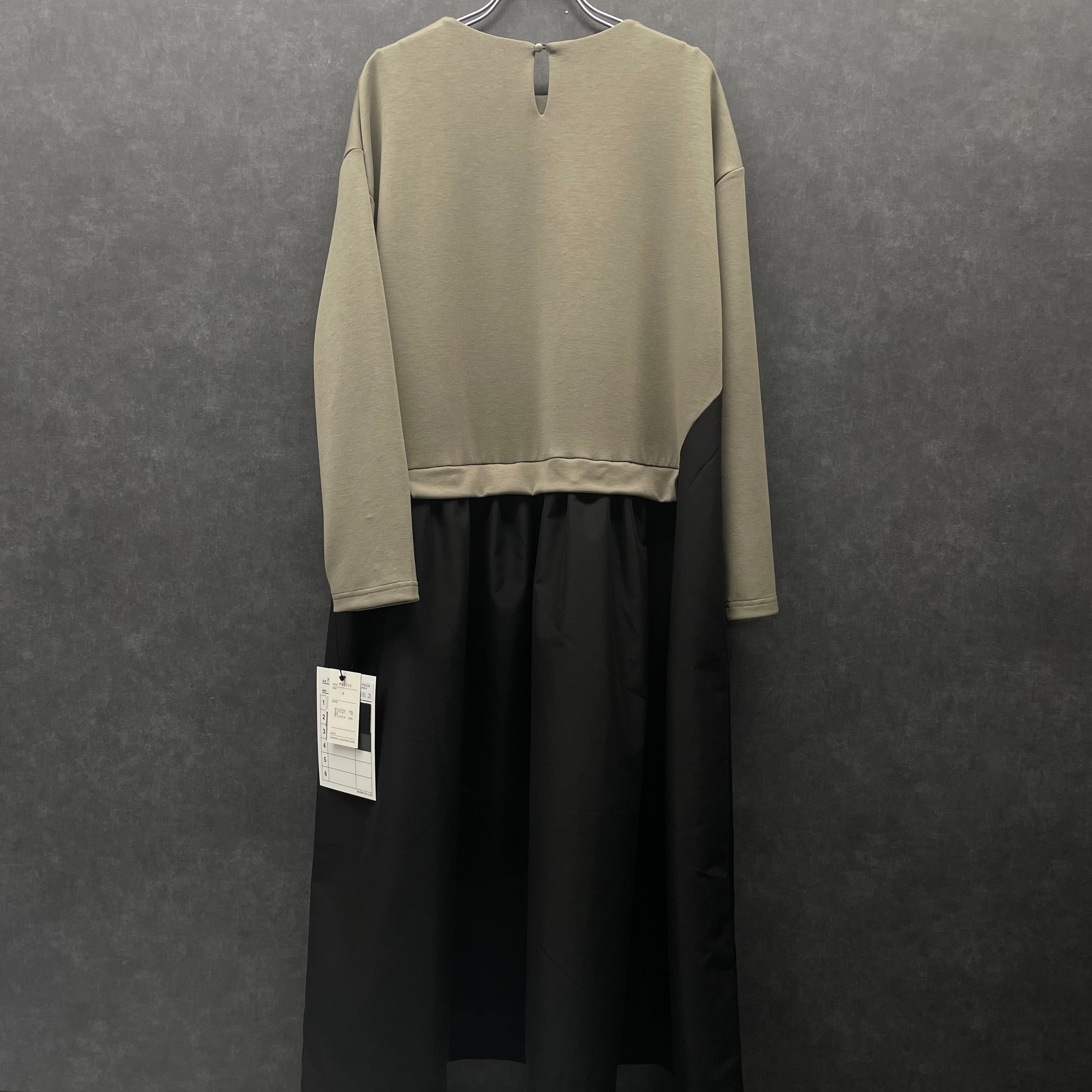 【予約】切替ワンピース -カーキ- ※ハンガー納品 ※1月上旬〜中旬頃より順次発送予定