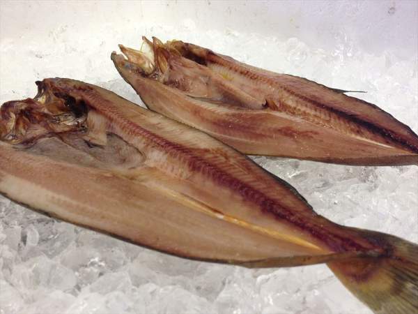 【北海道フェア 水産部門🐟】開き真ほっけ 300g/枚 3枚/pc 冷凍 ※5/25~31より順次発送予定 (クーポン対象商品)