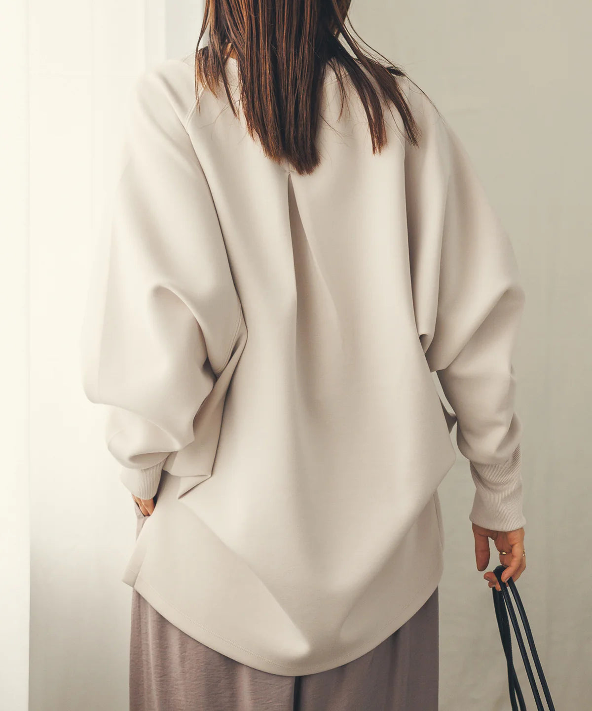 【hunch】ダンボールオーバードルマンスウェット -グレイッシュベージュ- ※8/27-9/2より順次配送予定