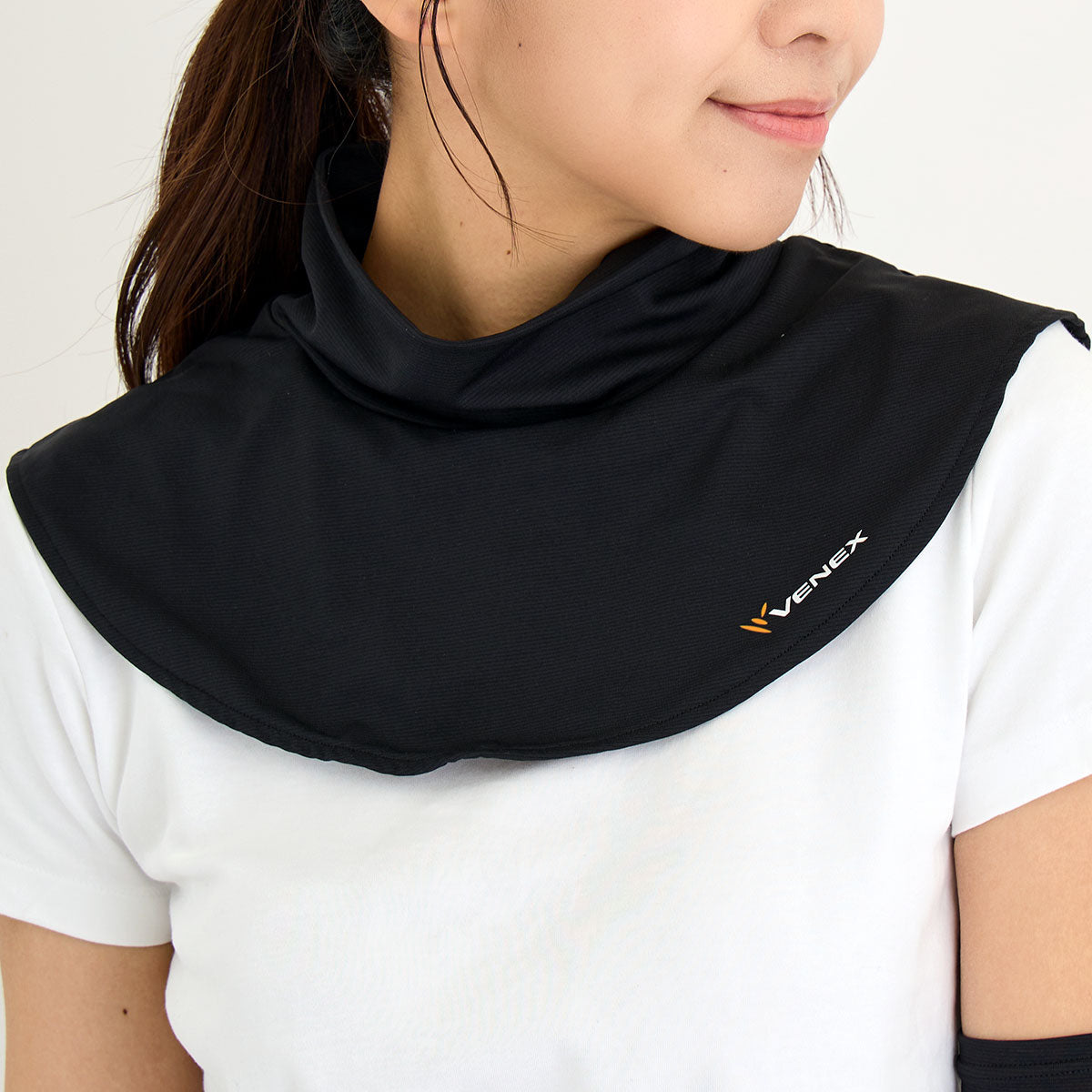 【肩が凝りやすい方】6961 ﾈｯｸｶﾊﾞｰ ブラック F　※12/3〜12/9頃より配送予定
