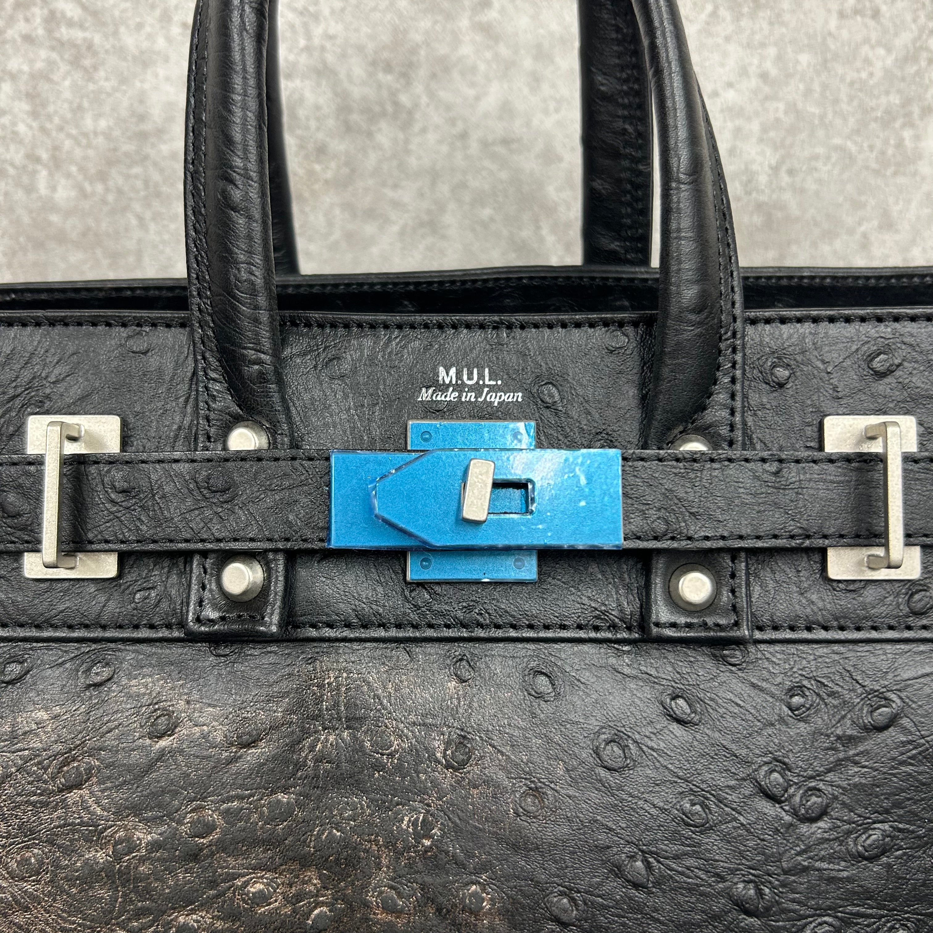 【MUL063】stud series トート　S　 - ブラック-　オーストリッチ型押し　ブロンズライン入り  　※7/2〜7/12より事務所から順次発送予定