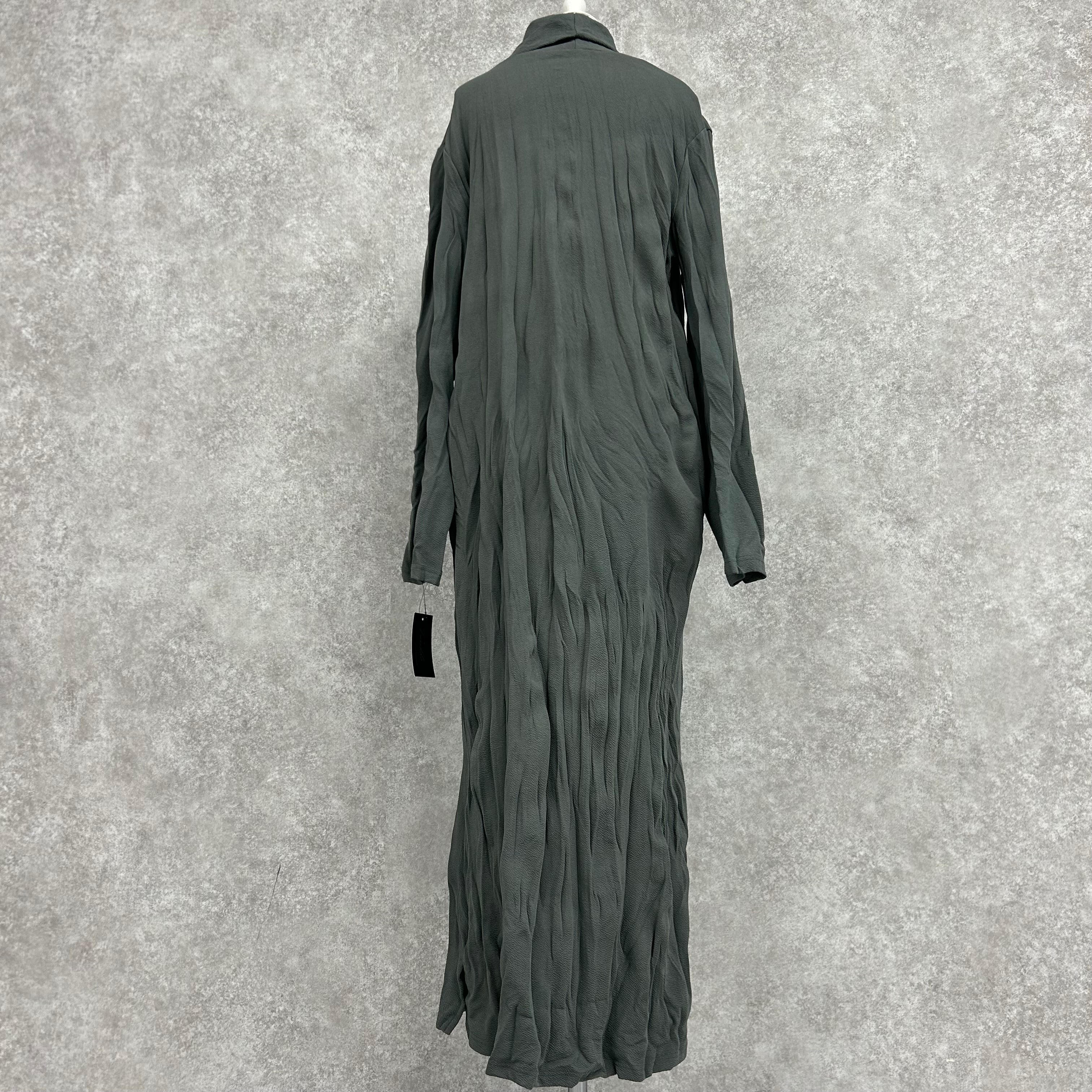 しわ加工タートルネックワンピース　-グレー-※3/19-25迄に順次発送予定