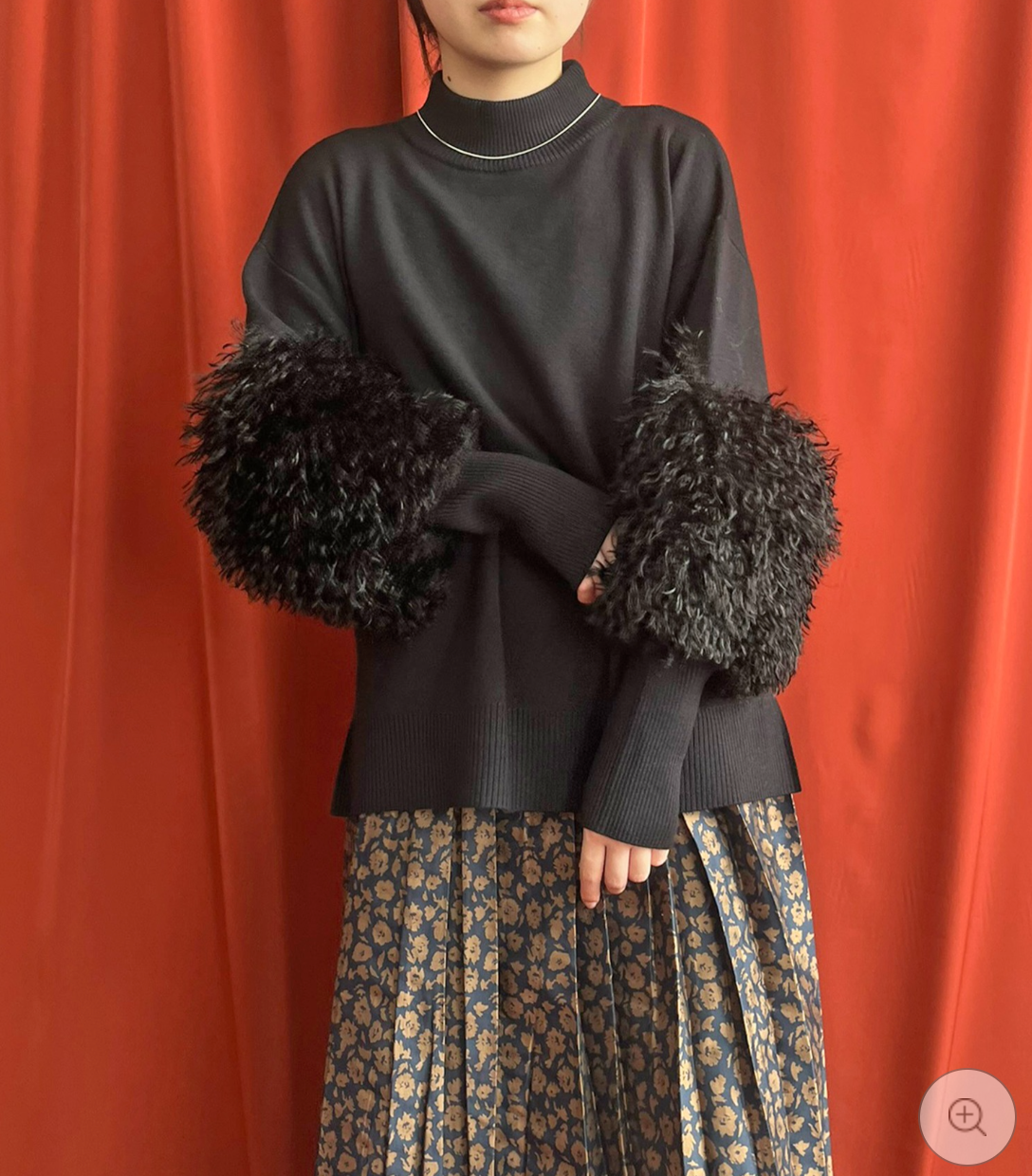 【LHELBIE】ファースリーブニットトップス  -ブラック-　※10/22-28頃より順次配送予定