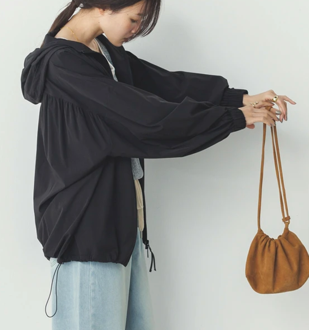 【hunch】接触冷感(薄手)フード付ギャザーブルゾン　※7/2~7/8迄に順次発送予定