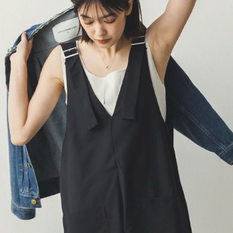 Vネック前後2WAYサロペット -ブラック-　M/L 　 ※7/30〜8/5迄に順次発送予定