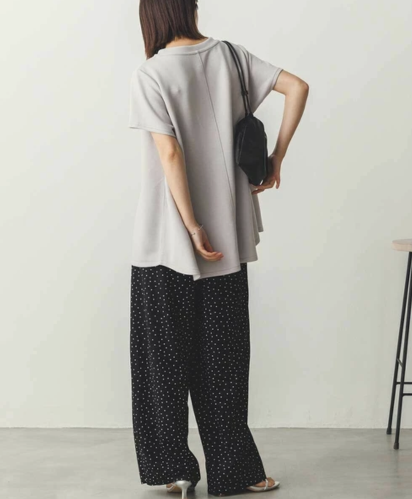 【ぞうねこ別注】フロッキーロゴフレアTシャツ　-グレージュ-　※8/6〜8/12迄に順次発送予定