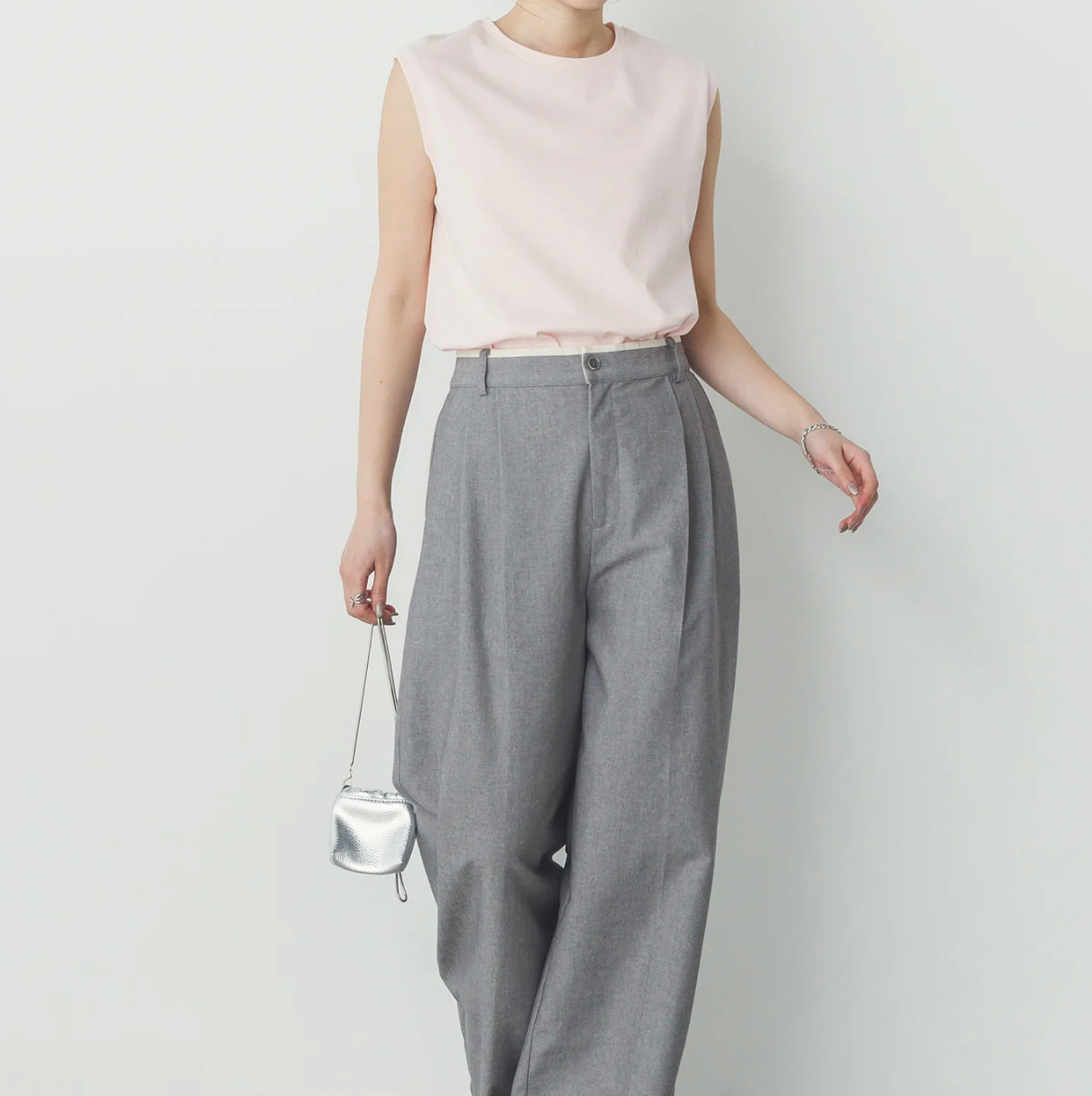 【hunch】汗染み防止加工スリーブレスベーシックプルオーバー　-ピンク-　※8/6〜12迄に順次発送予定