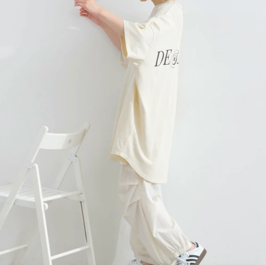 ピグメントロゴプリントTシャツ　-アイボリー-　※7/9〜15迄に順次発送予定