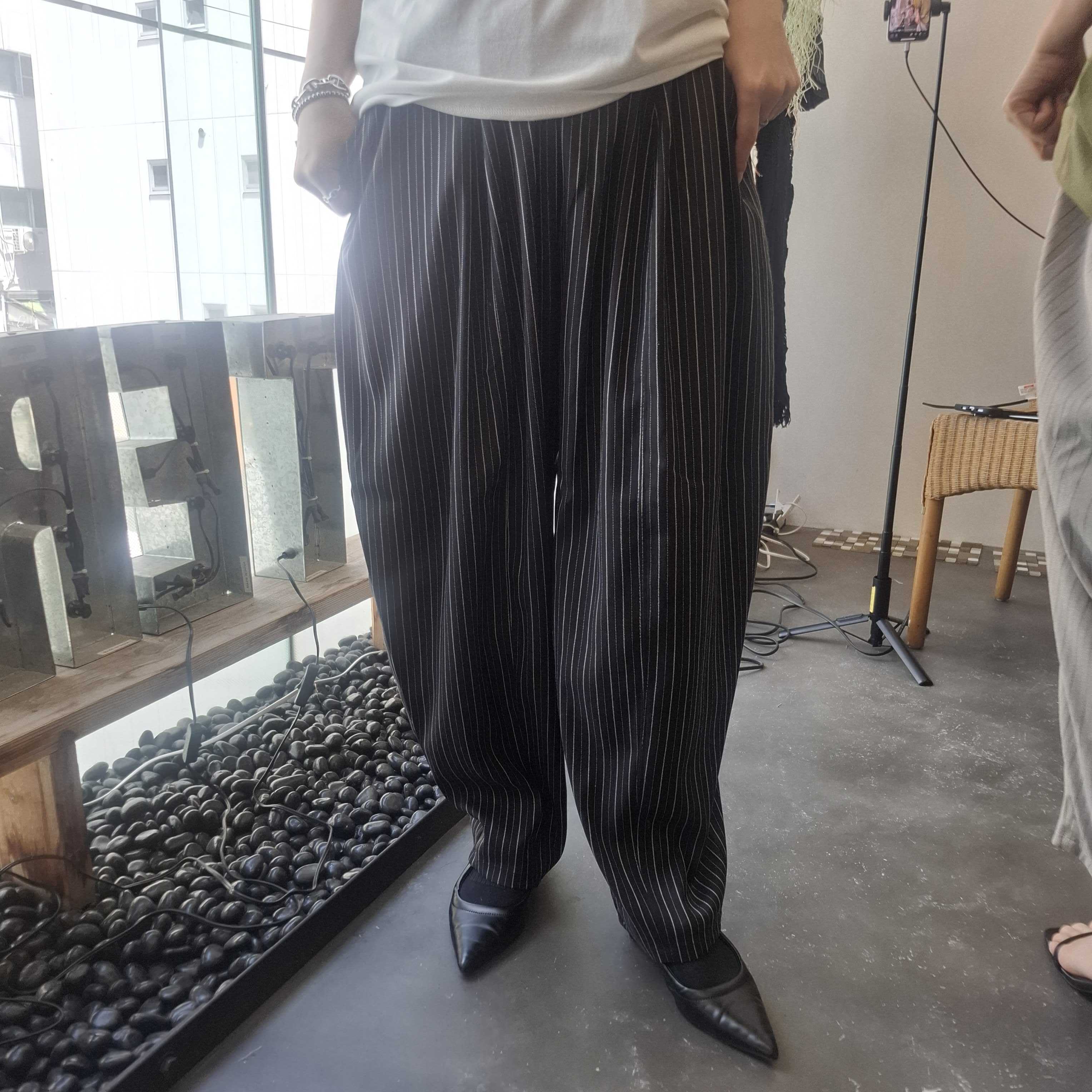 【terrace】ヘリンボーンストライプカーブパンツ　-ブラック-　※5/28~6/3迄に順次発送予定