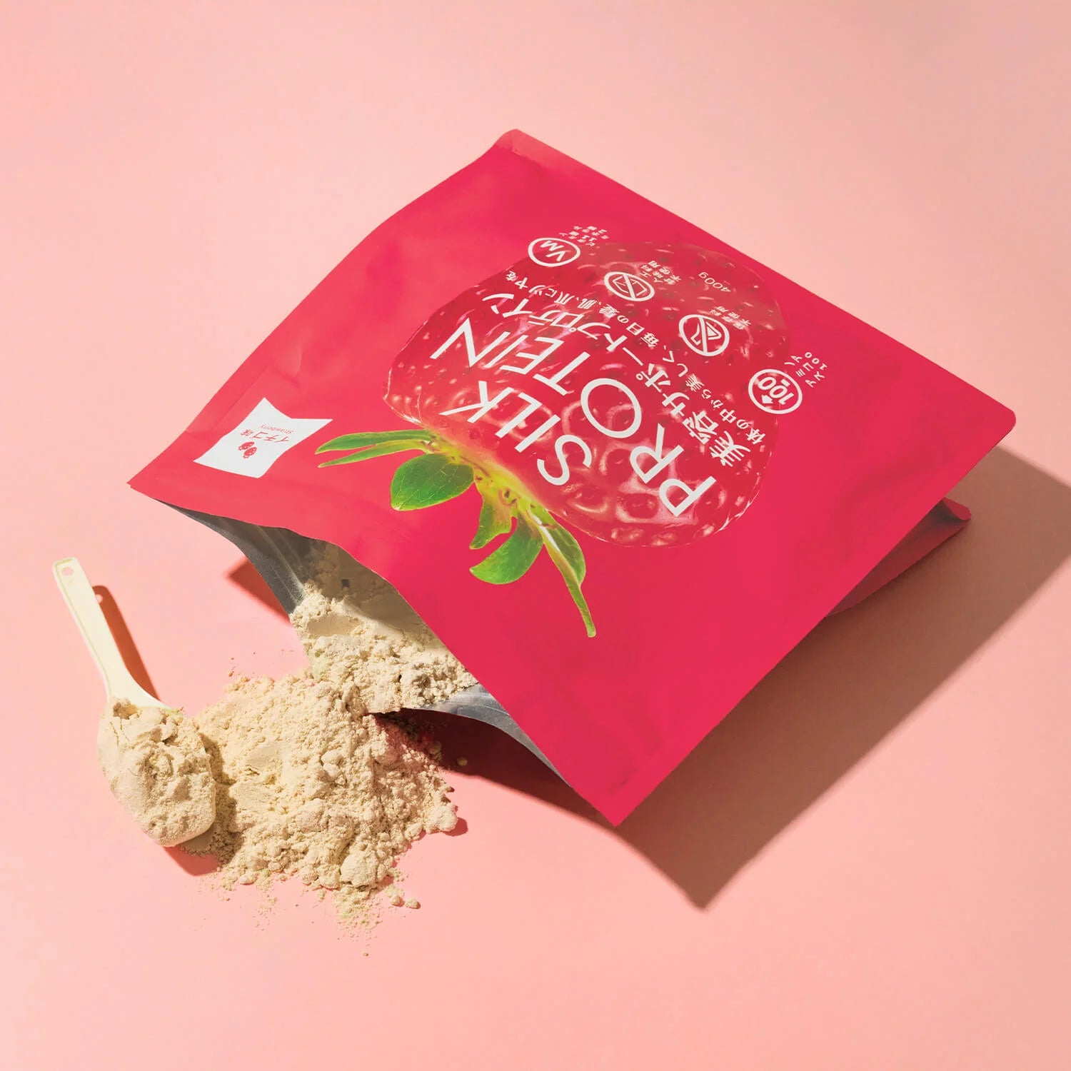 SILK PROTEIN（美容ｻﾎﾟｰﾄﾌﾟﾛﾃｲﾝ）400g ｲﾁｺﾞ味 16.6食分　※8/6~12迄に順次発送予定