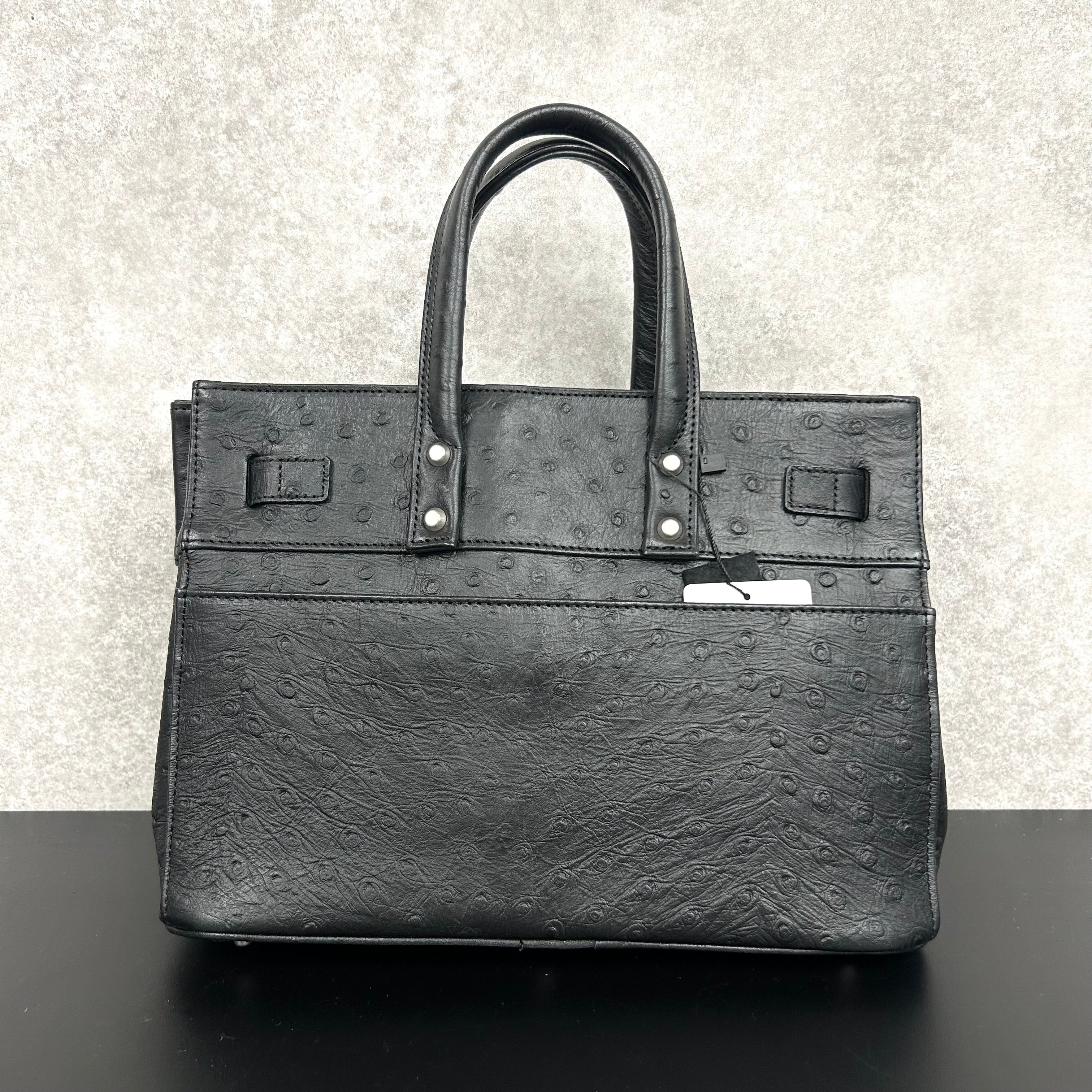 【MUL063】stud series トート　S　 - ブラック-　オーストリッチ型押し　ブロンズライン入り  　※7/2〜7/12より事務所から順次発送予定
