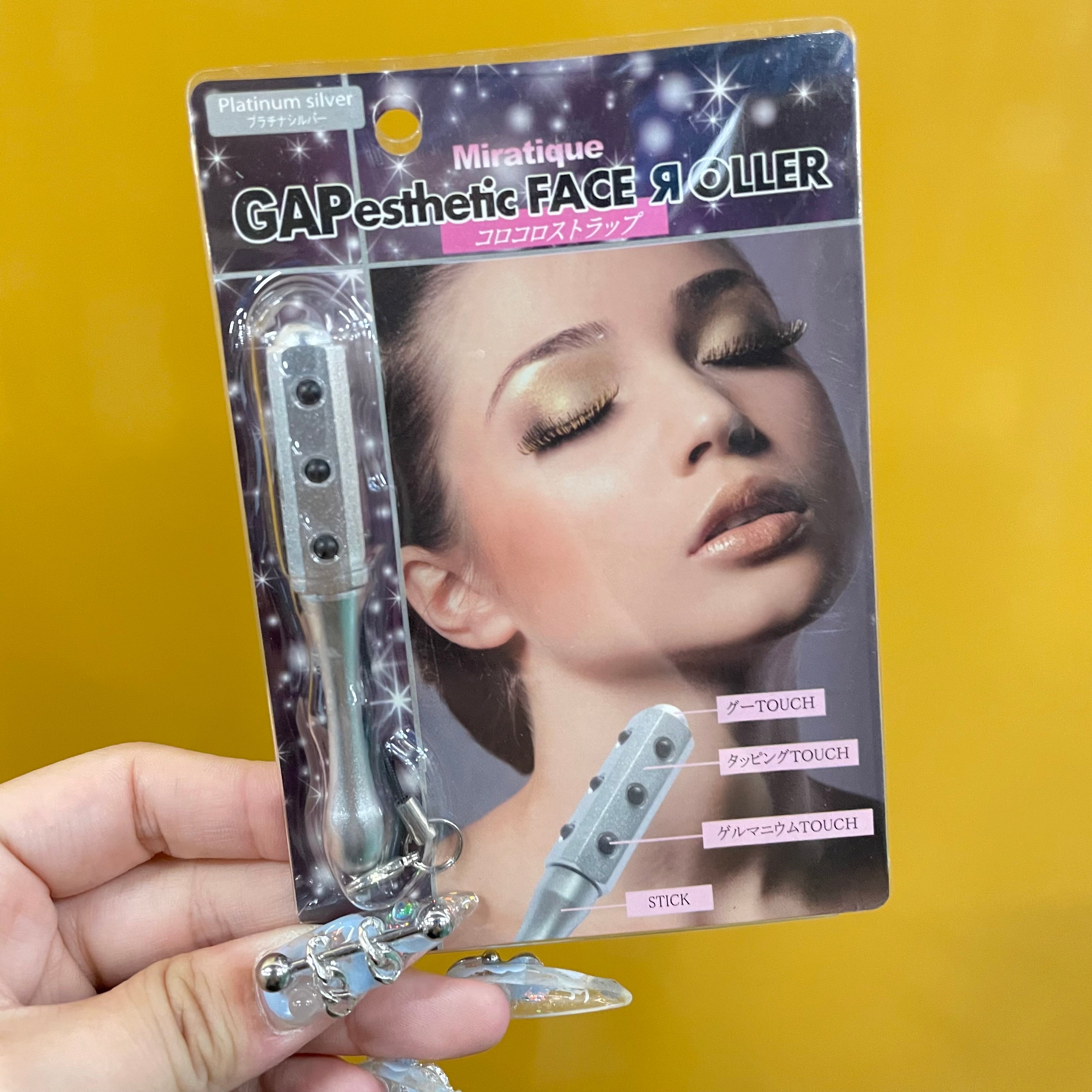 GAPesthetic FACE ROLLER コロコロストラップ　※8/6~12頃より順次配送