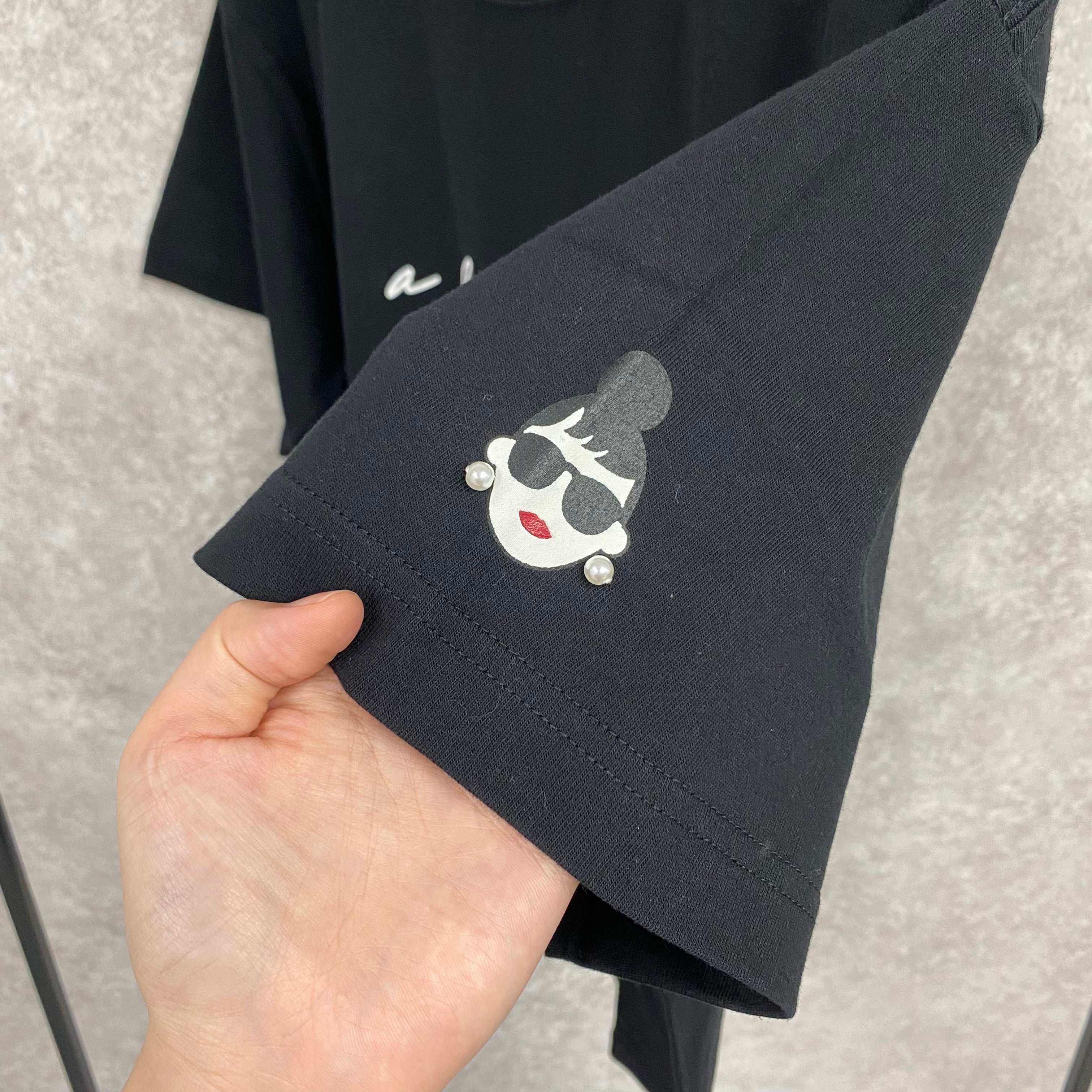 【HAPPYFACE】EMMAプリントTシャツ アラモード ブラック Lサイズ ※5/14〜20頃より順次配送