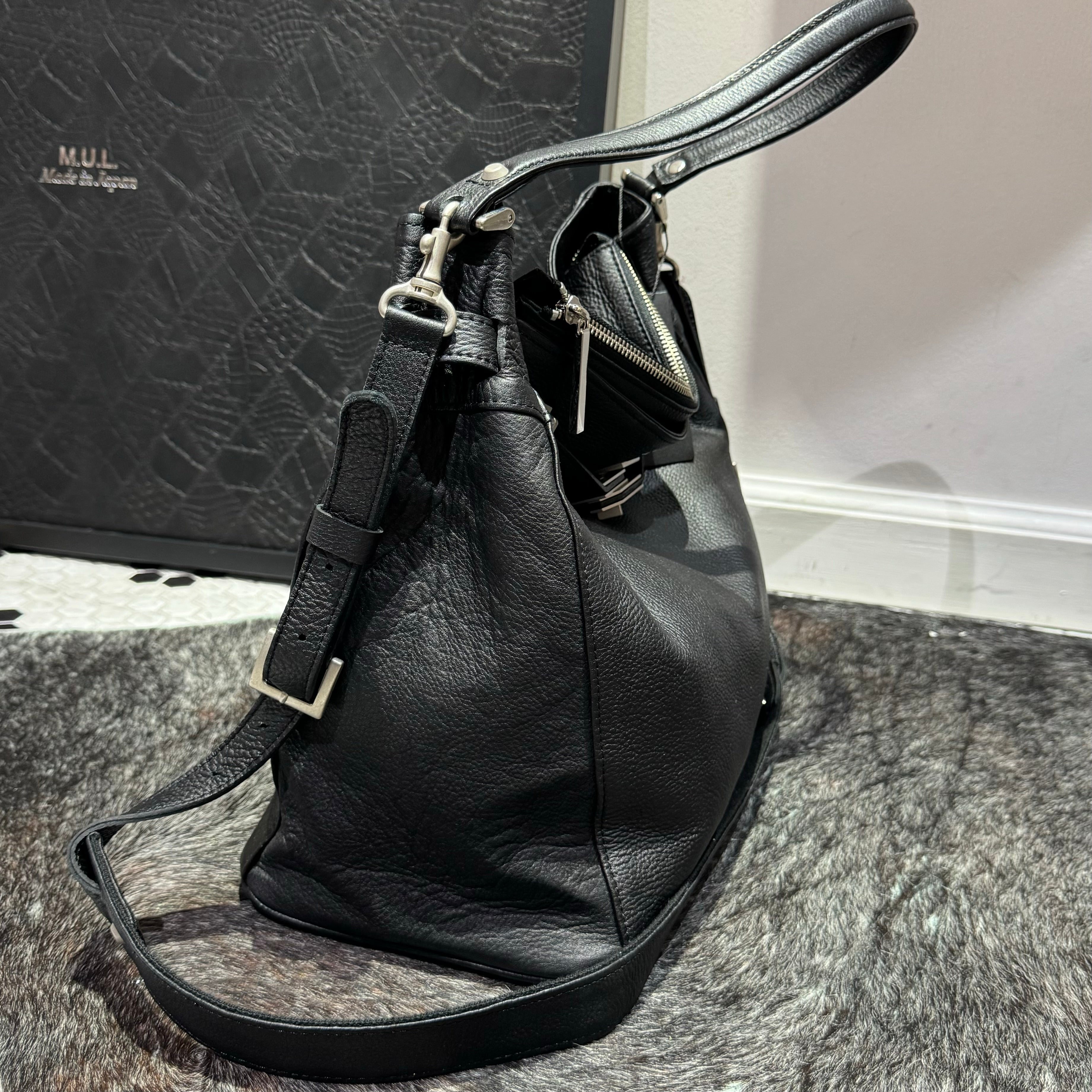 ⚠️予約【M.U.L.】ワンハンドル2wayショルダー　シボ型押し　マットシルバー金具　-ブラック-  ※キーストラップは別売りになります。　※R7. 6月末納品予定