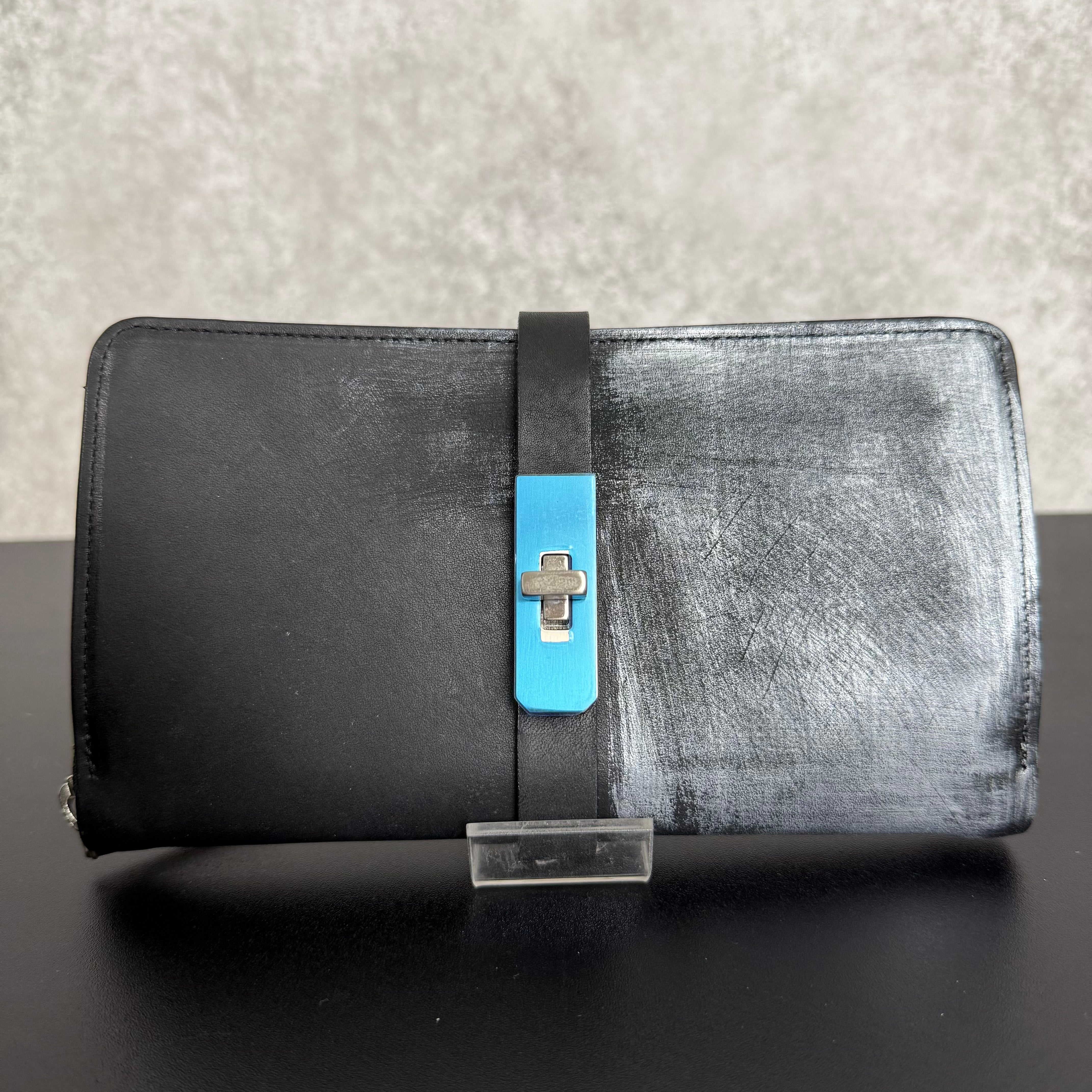 【MUL009】ラウンドロングウォレット　‐ブラック‐　オイルレザー　シルバー金具　シルバーライン入り　※7/2〜7/12より事務所から順次発送予定